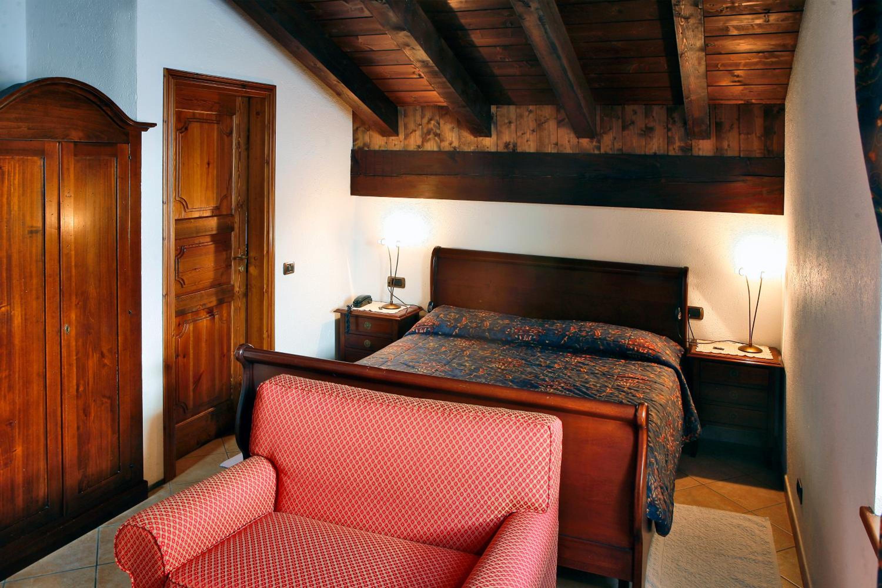 Quadruple Room with Forest View photo 2