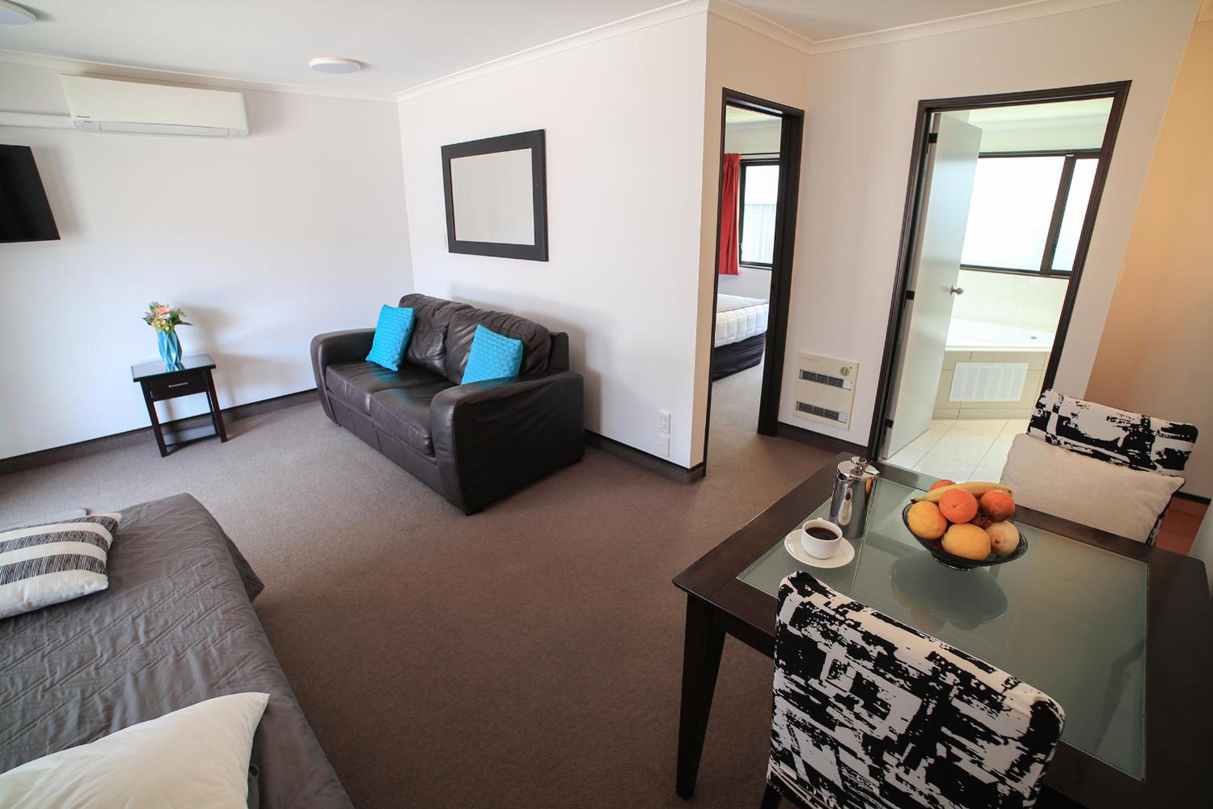 One-Bedroom Apartment with Spa Bath photo 2