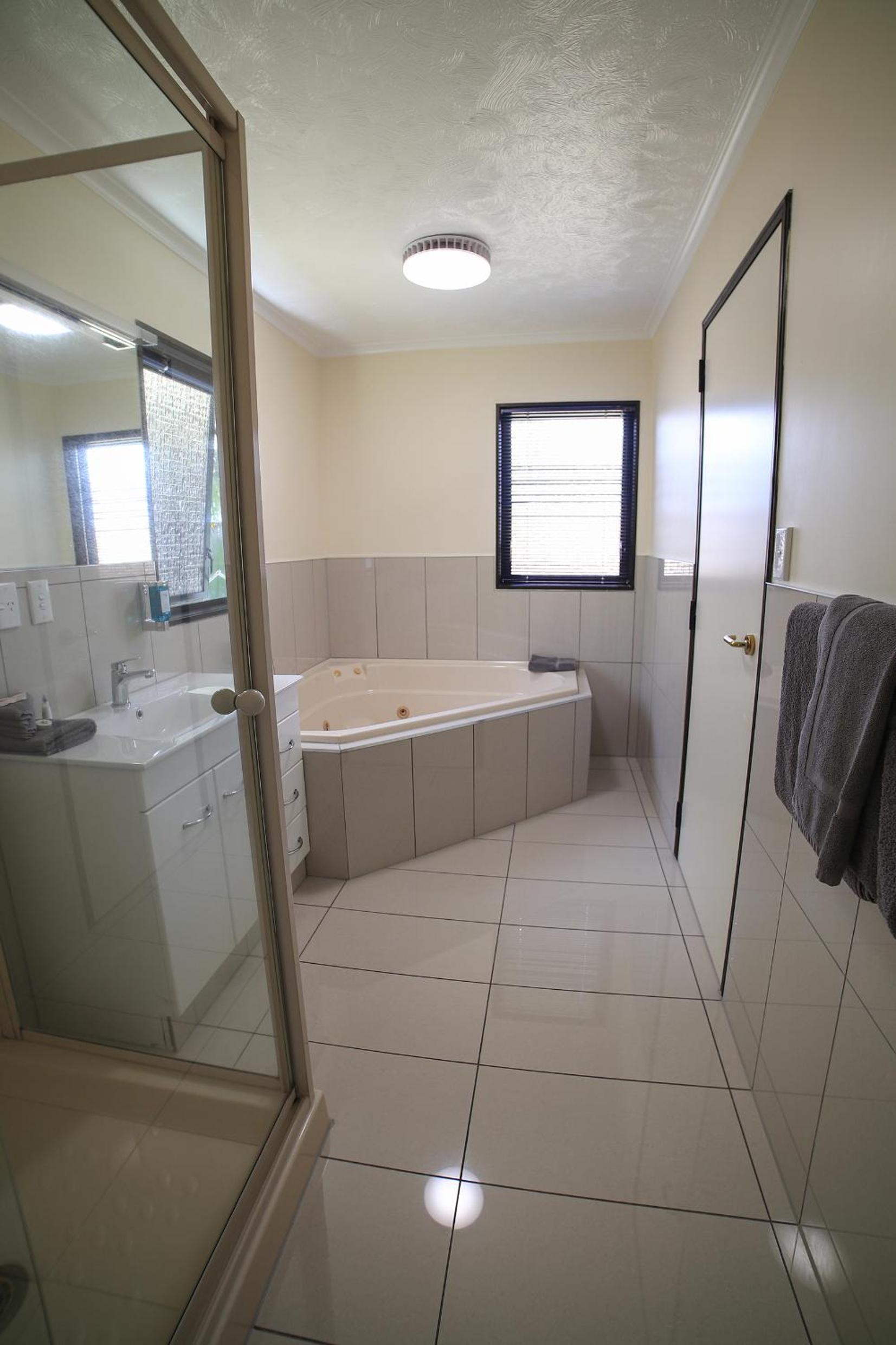 Studio with Spa Bath photo 2