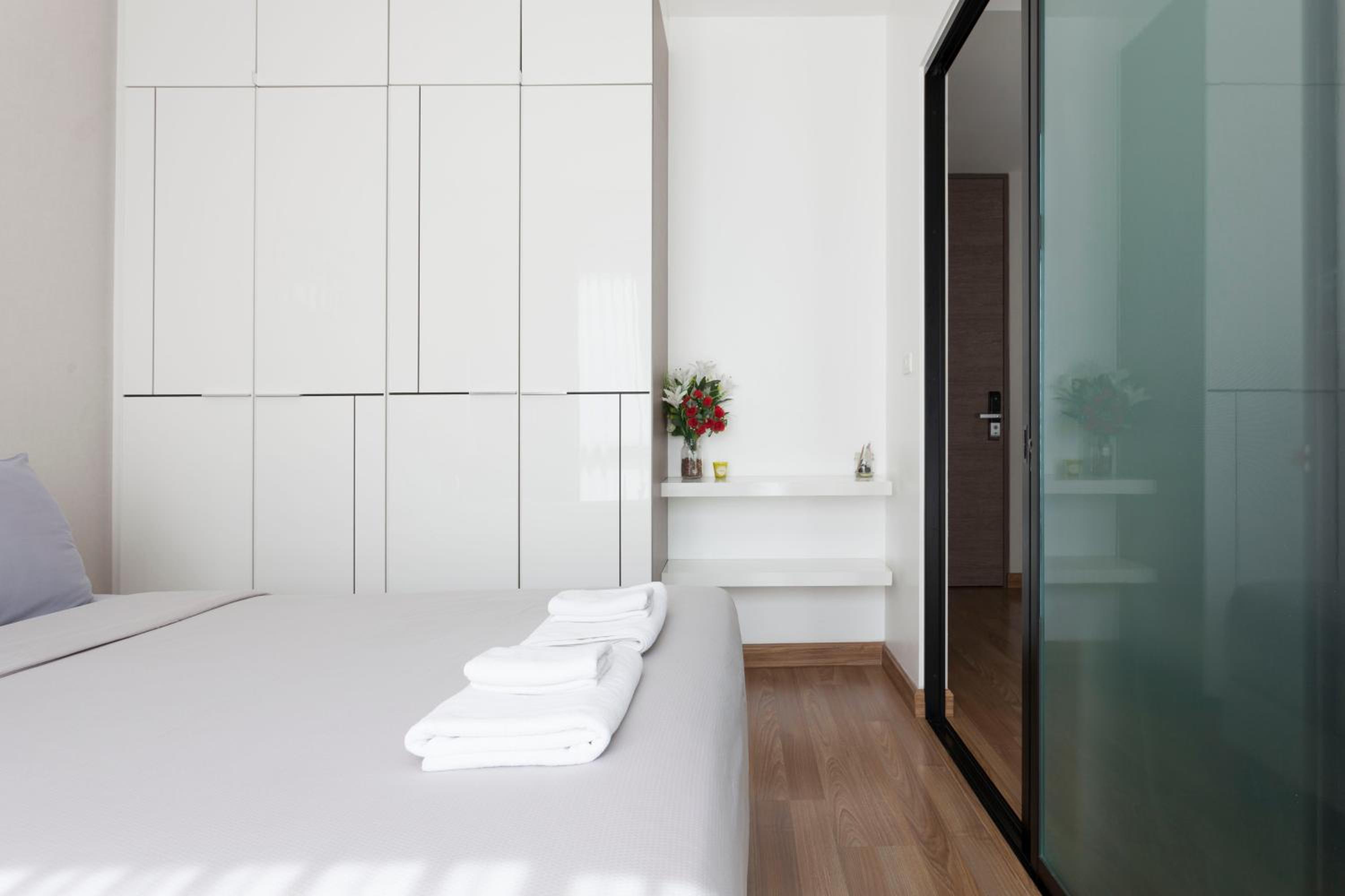 One-Bedroom Apartment - Photo 34