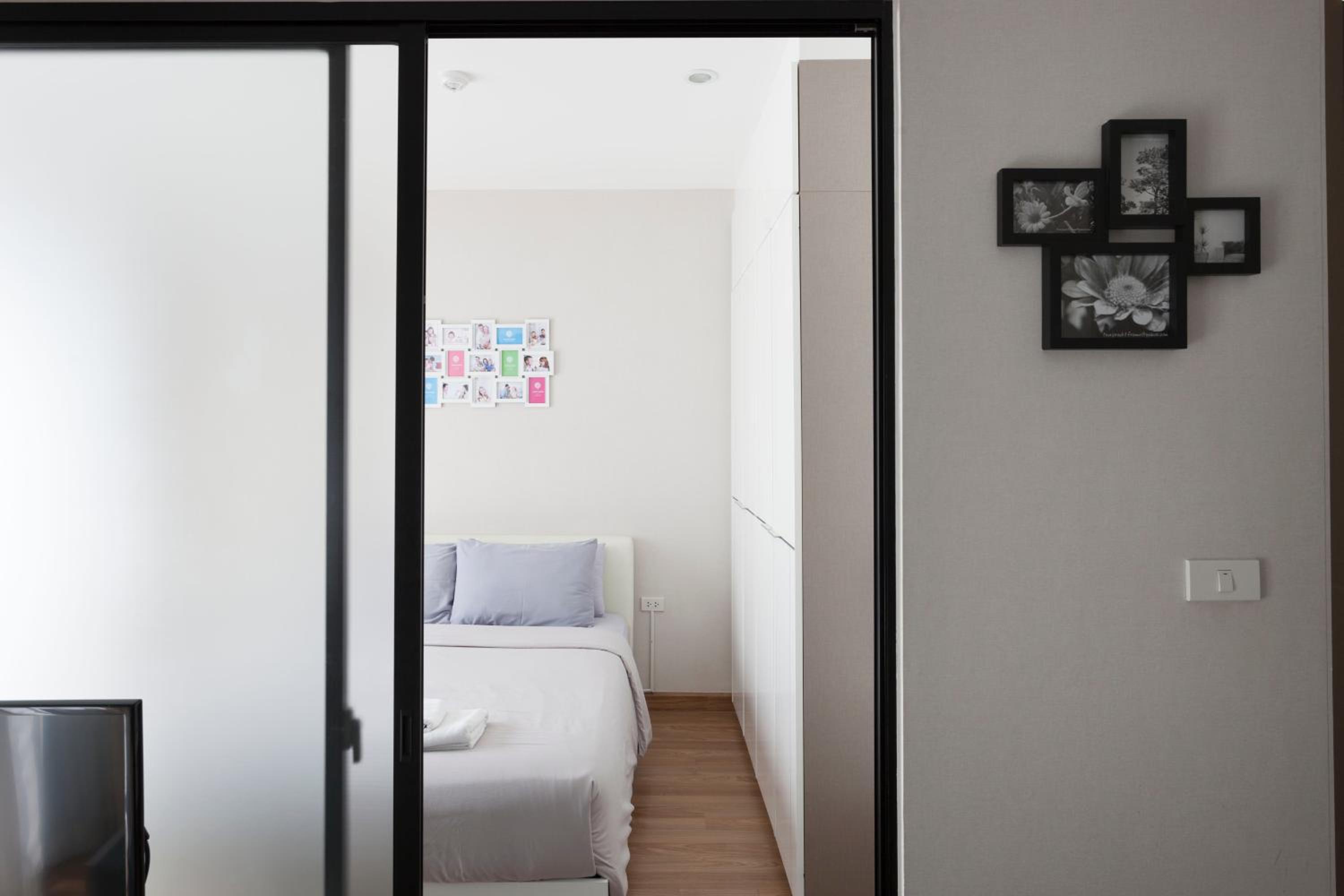 One-Bedroom Apartment - Photo 23