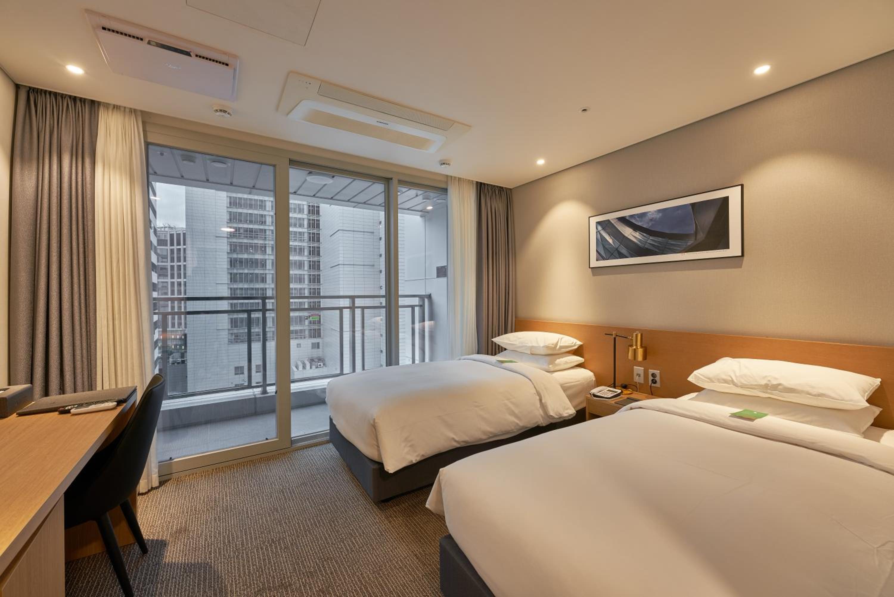 Deluxe Twin Room - Photo 4