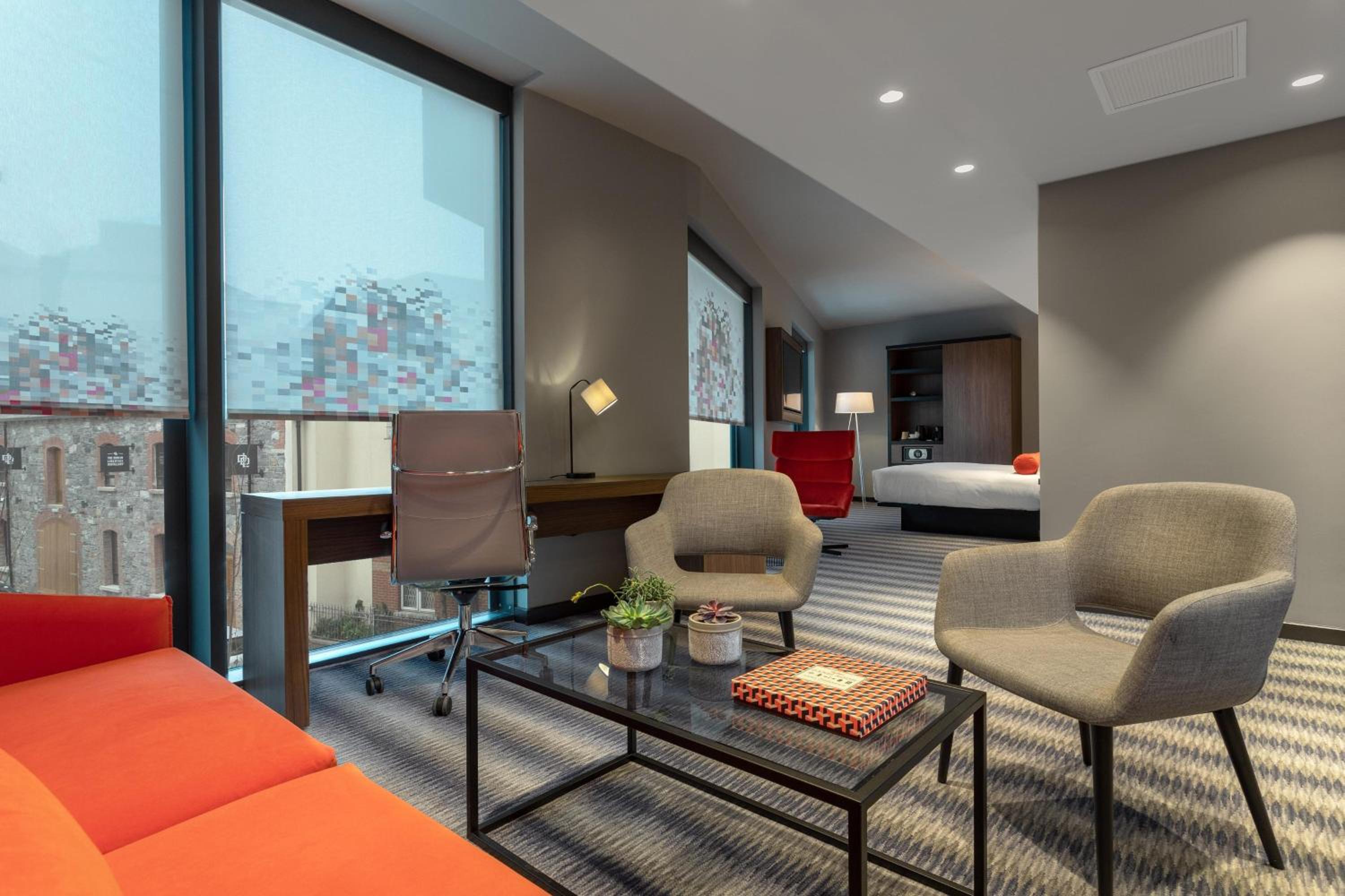 Urban Aloft Suite