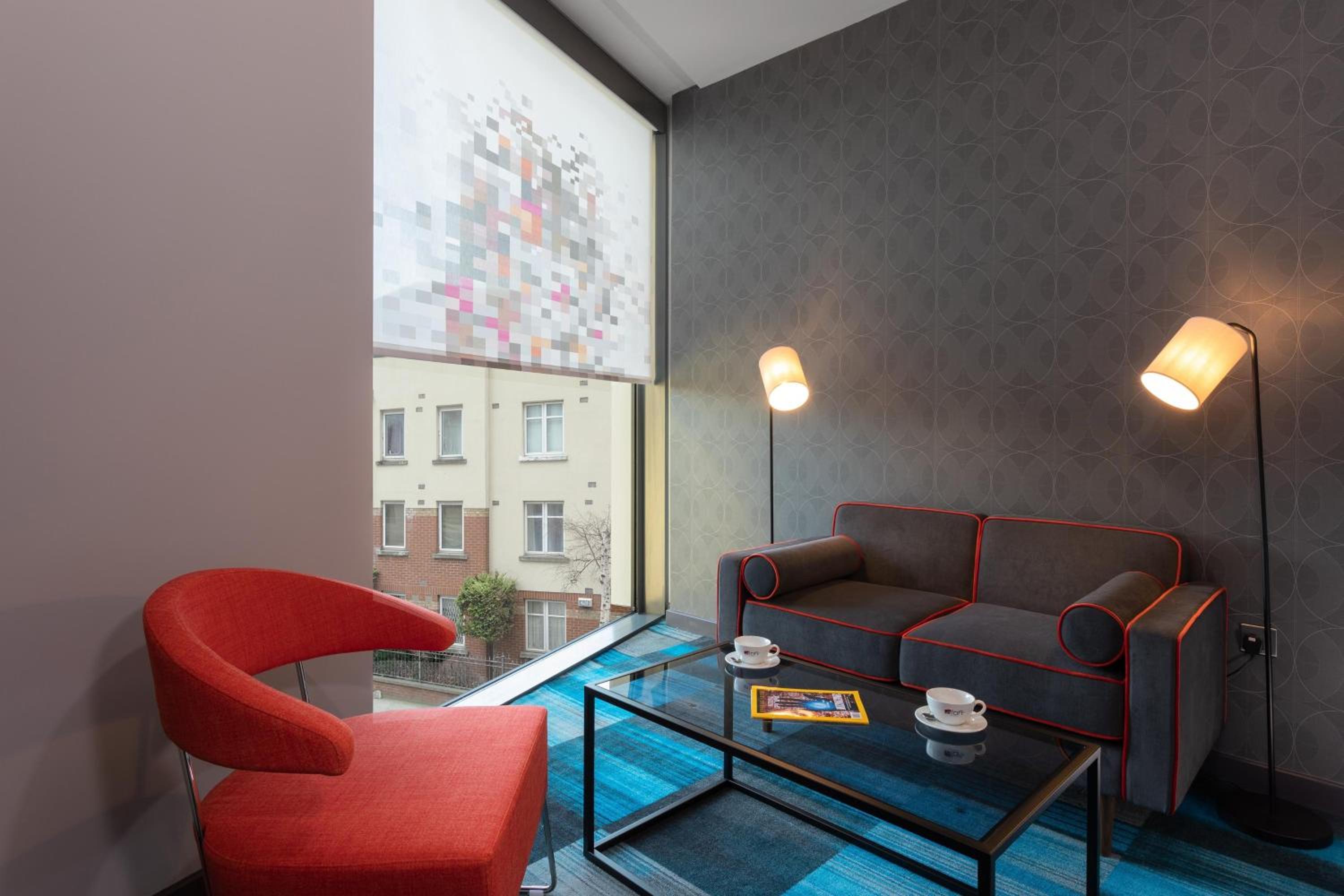 Aloft Suite Room thumbnail 6