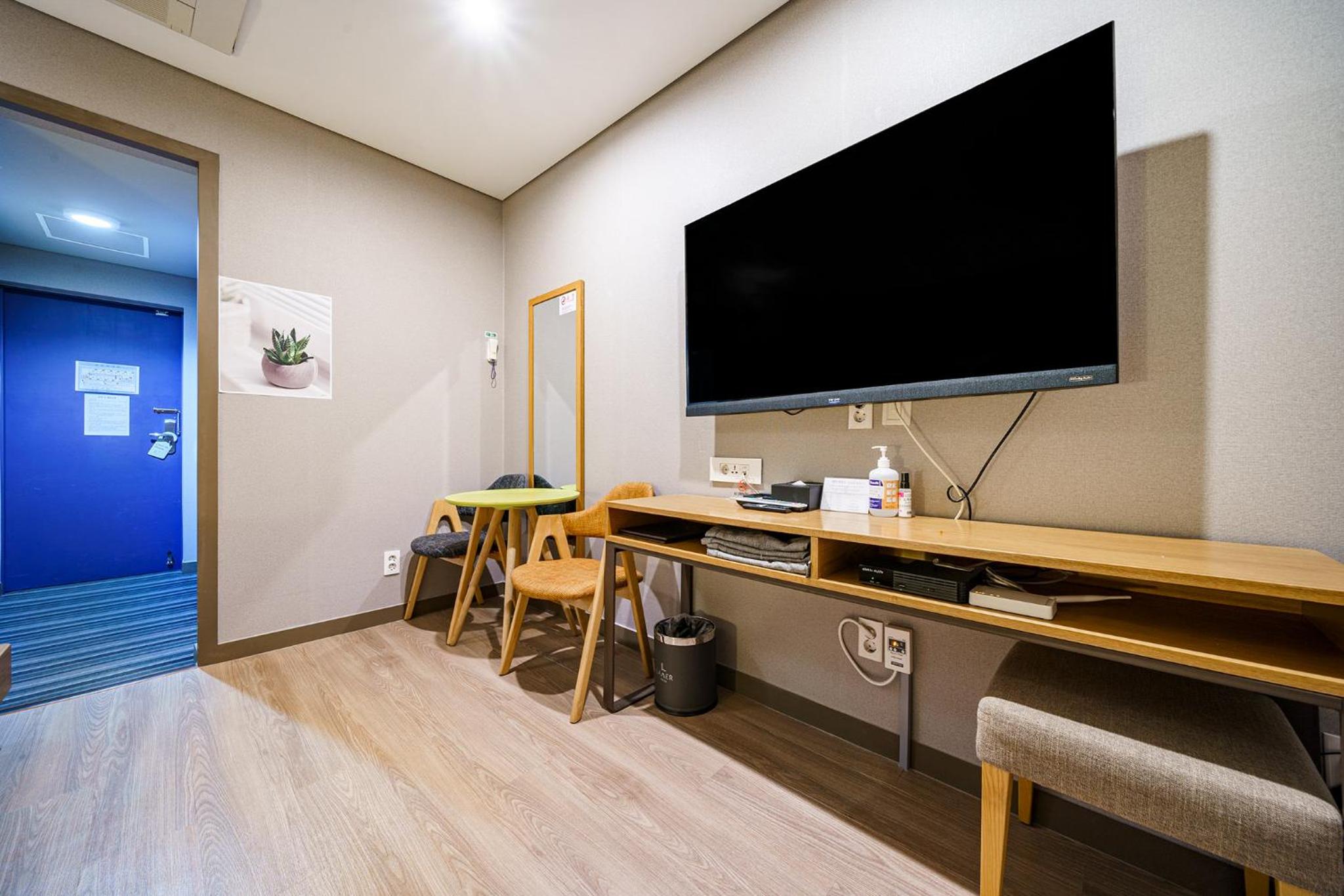 Deluxe Twin Room - Photo 6