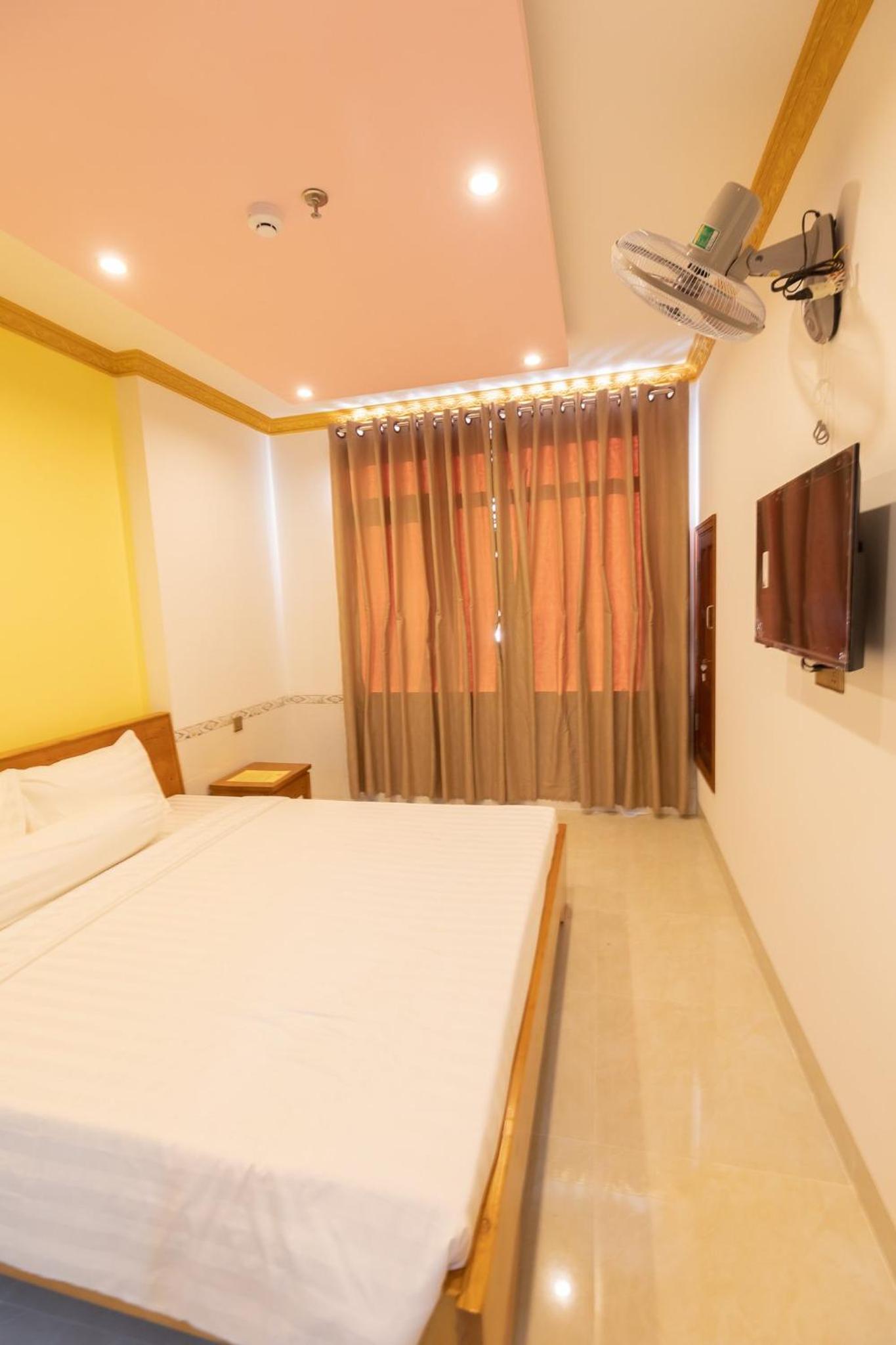 Quadruple Room - Photo 13