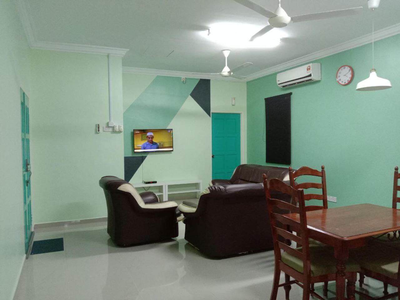 Queen Studio - Disability Access photo 3