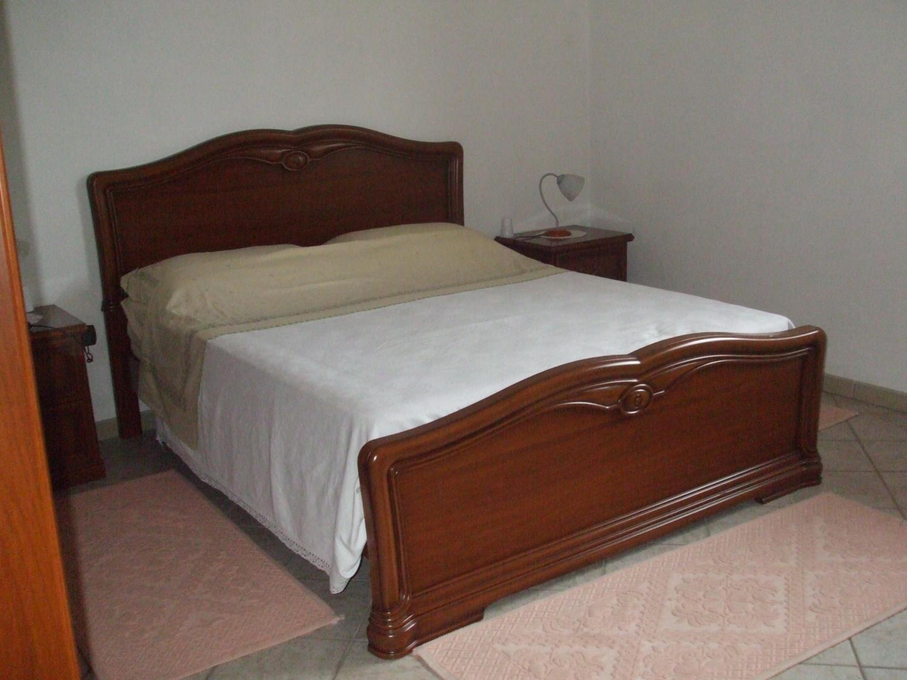 Double Room with Shared Bathroom photo 2