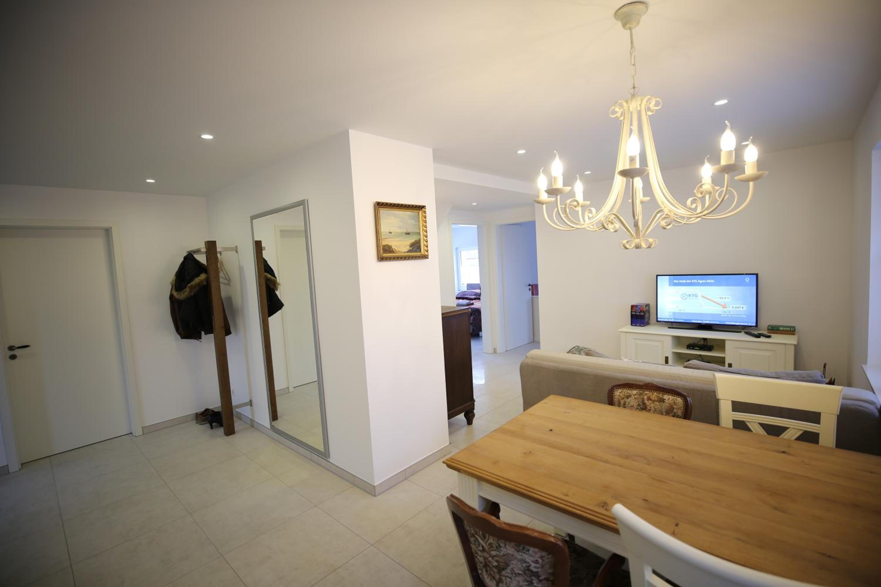 Two-Bedroom Apartment - Photo 16
