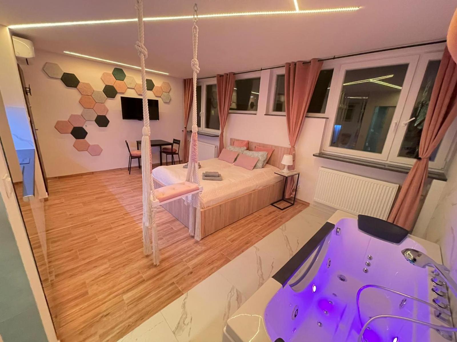 Deluxe Apartment - Photo 6
