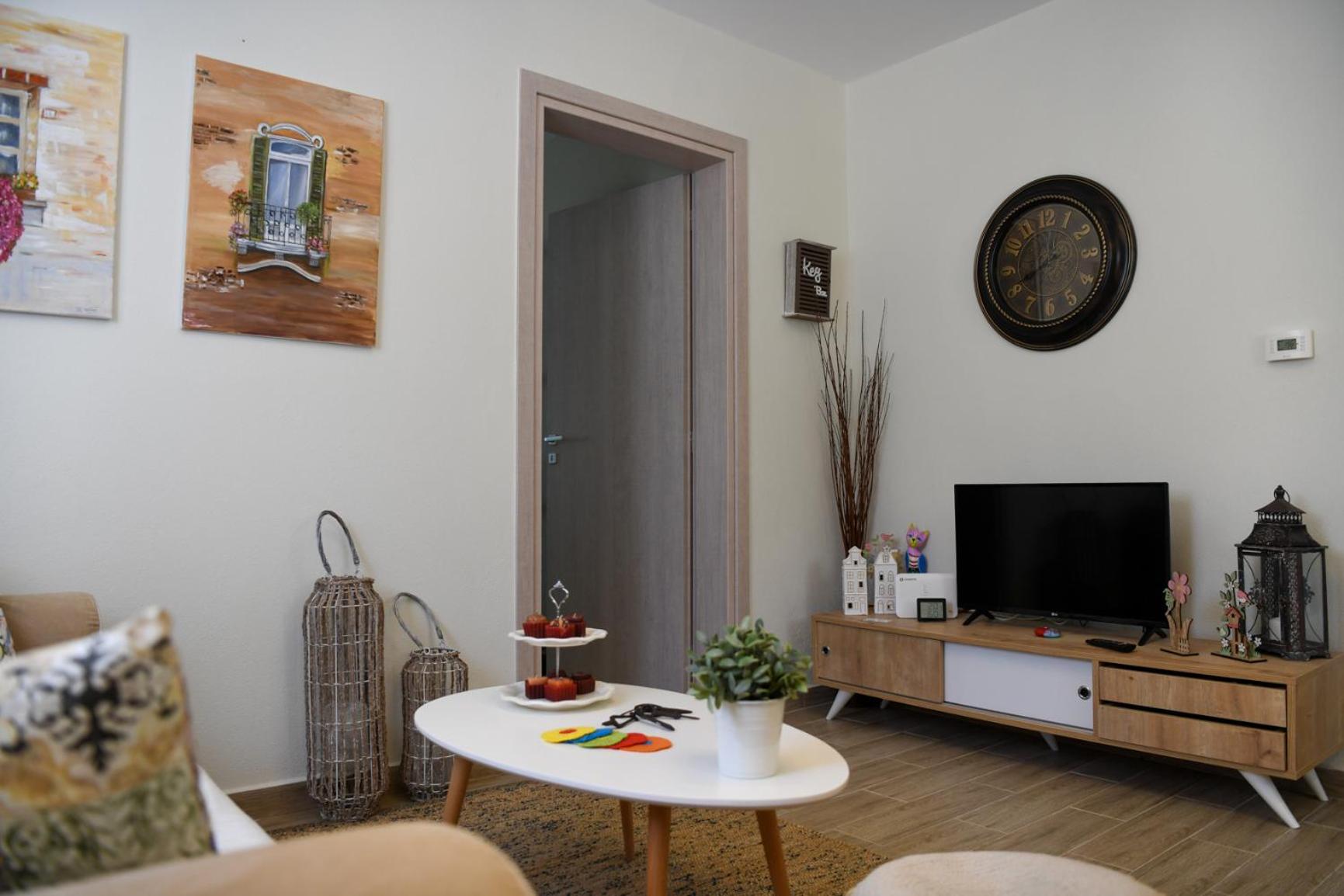 Two-Bedroom House photo 3