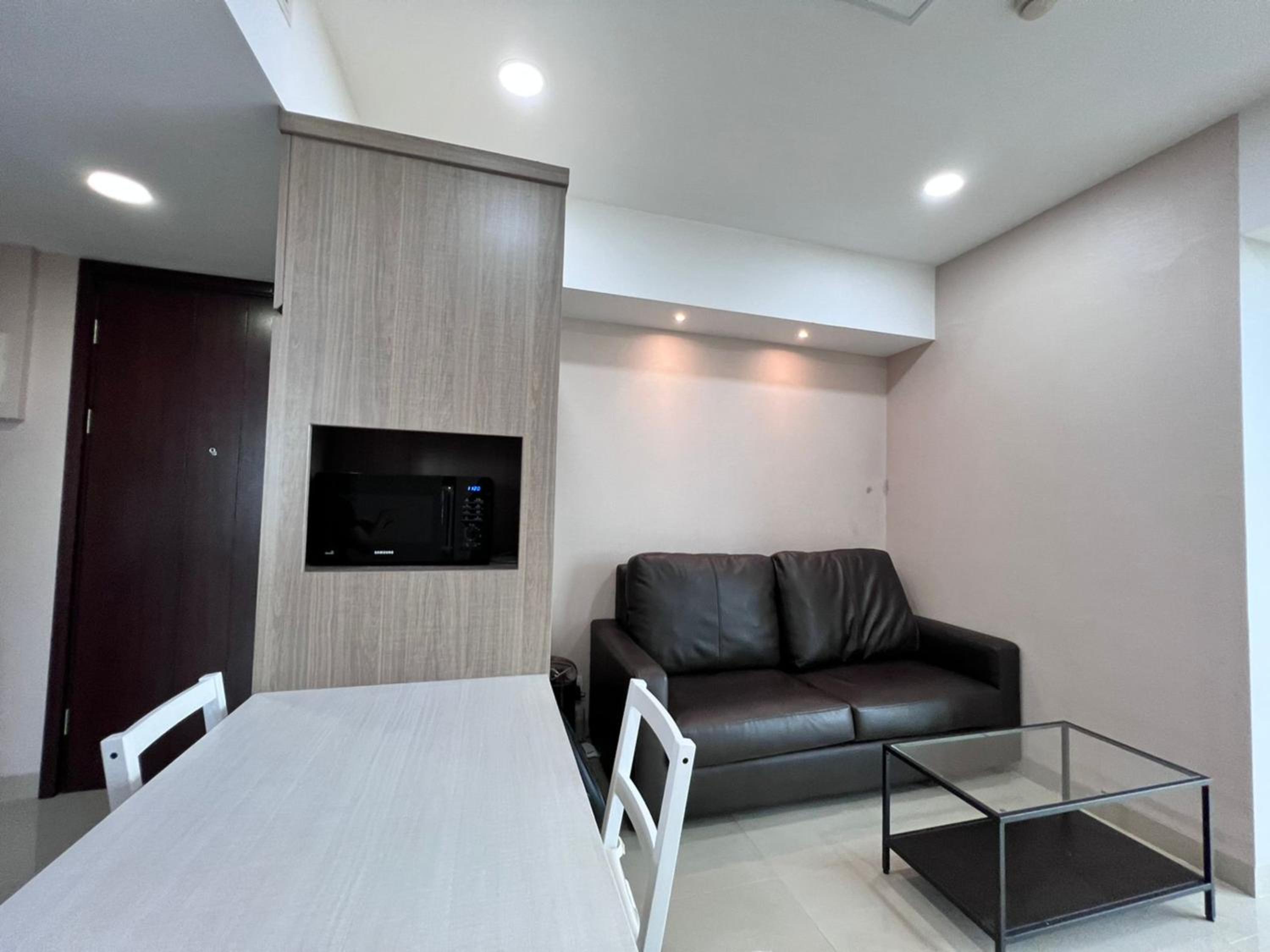 Two-Bedroom Apartment - Photo 3