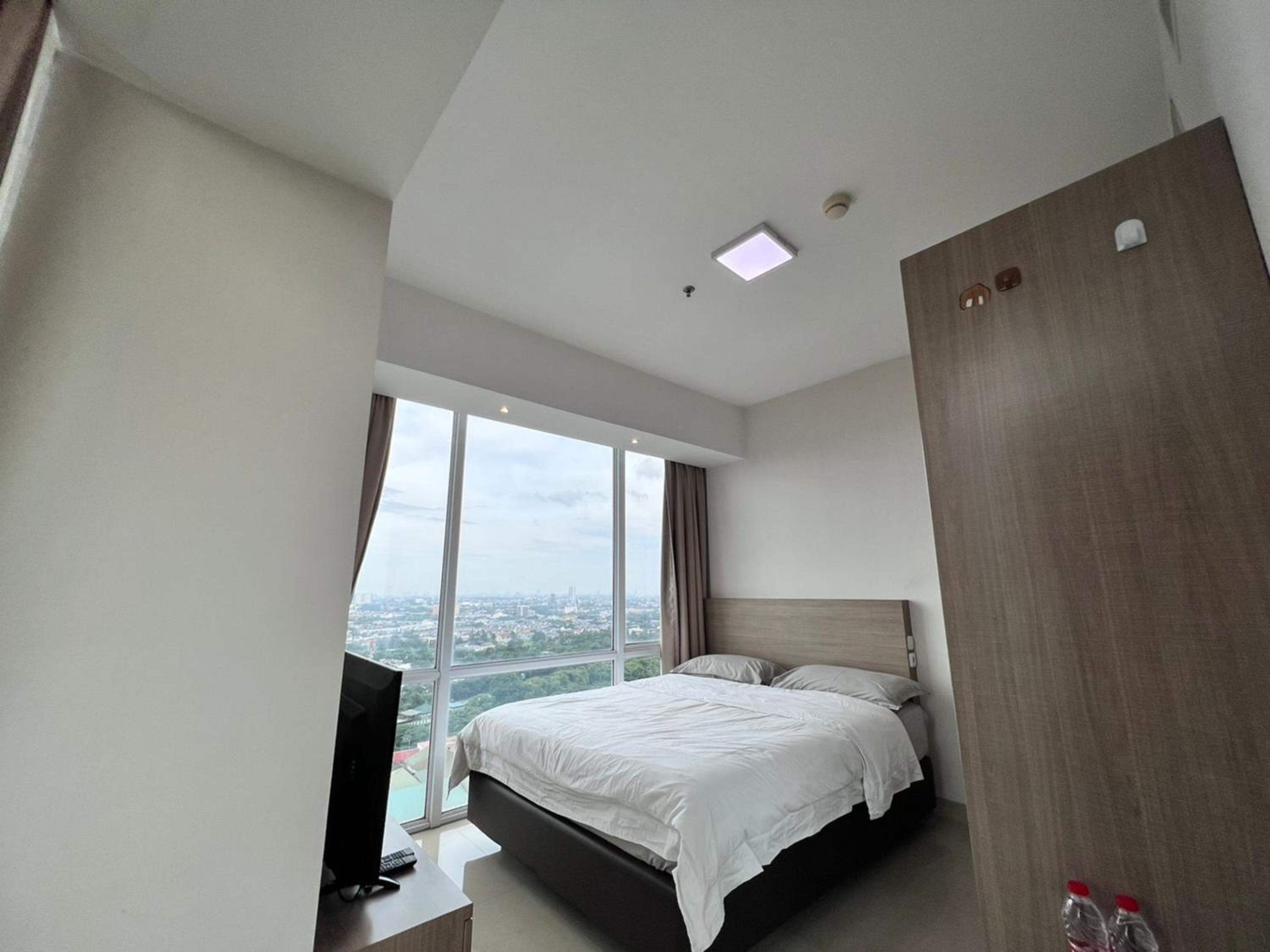 Two-Bedroom Apartment - Photo 17