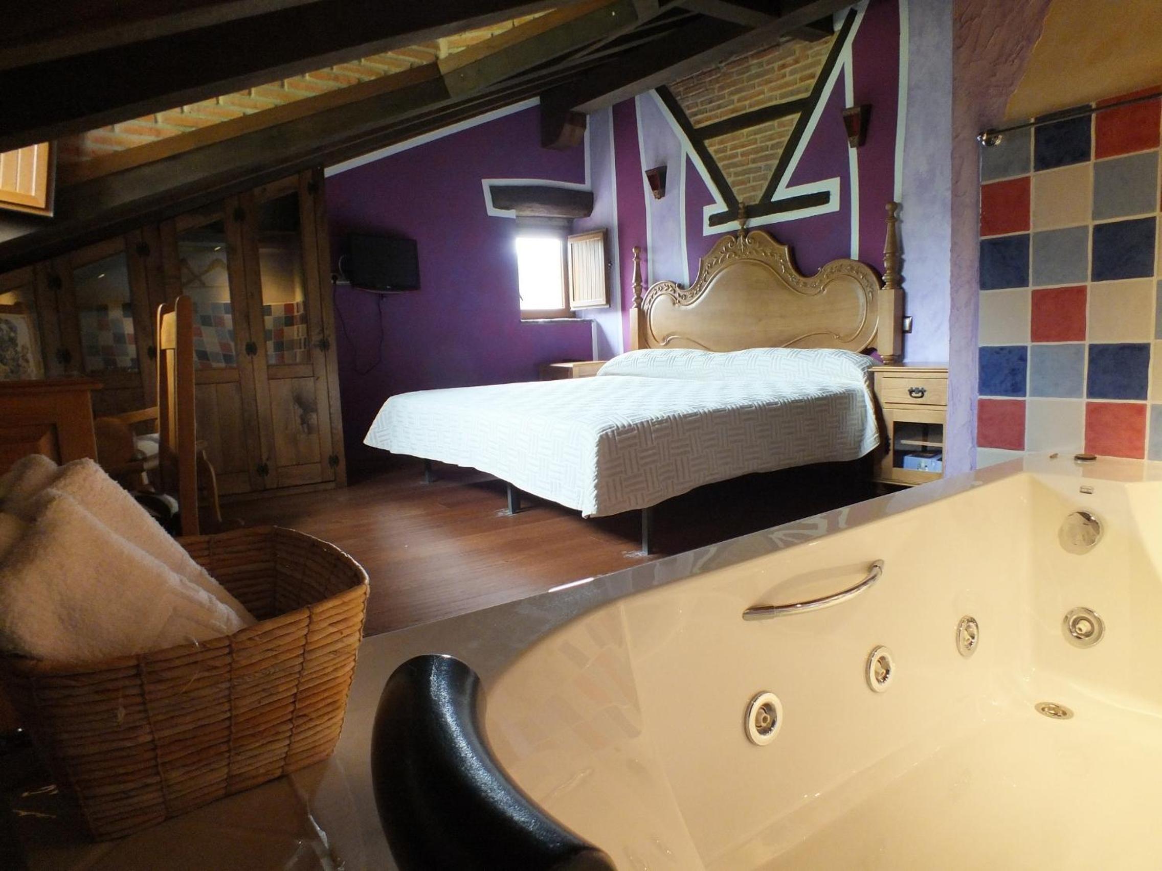 Habitación Queen con Bañera de Hidromasaje