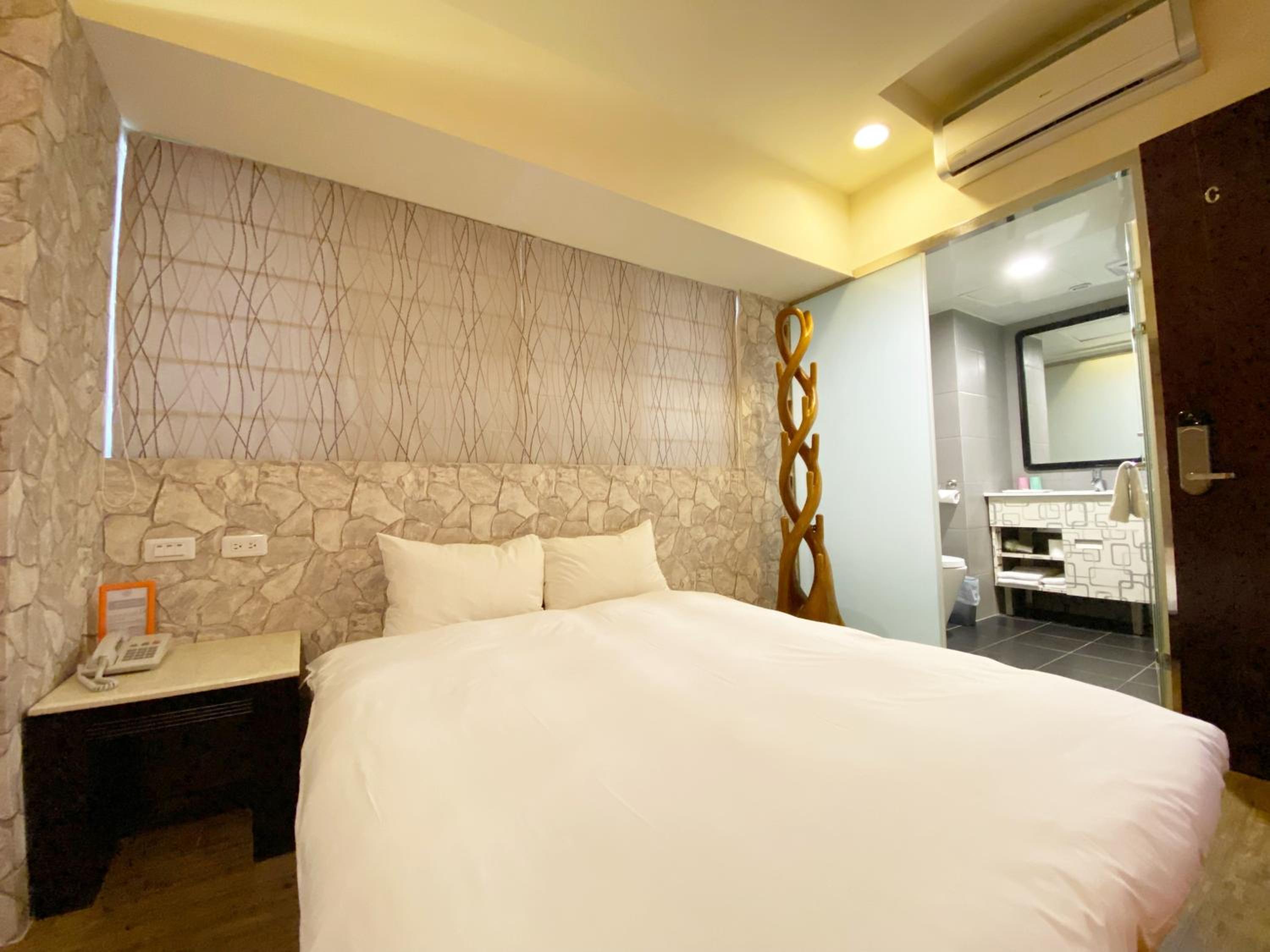 Economy Double Room