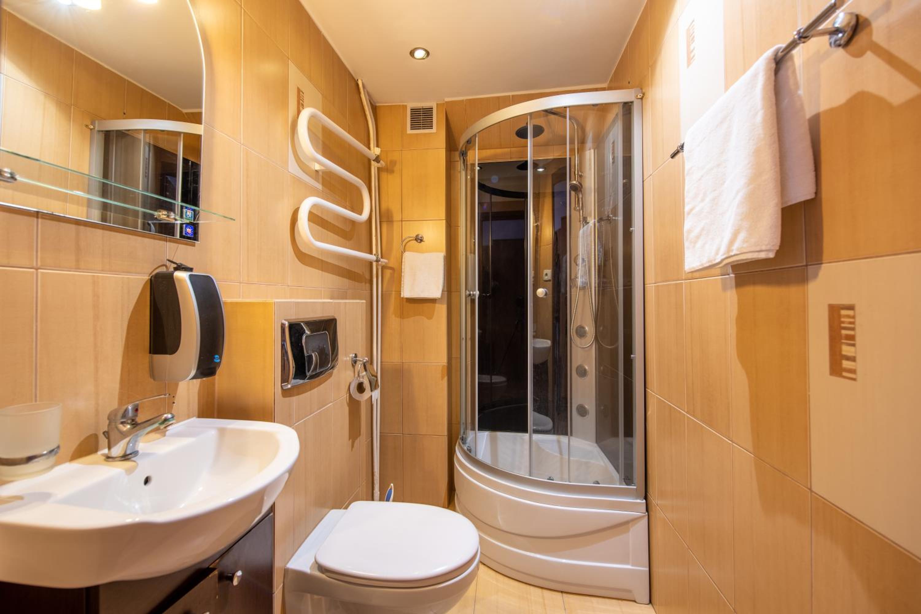 Quadruple Room with Bathroom photo 2