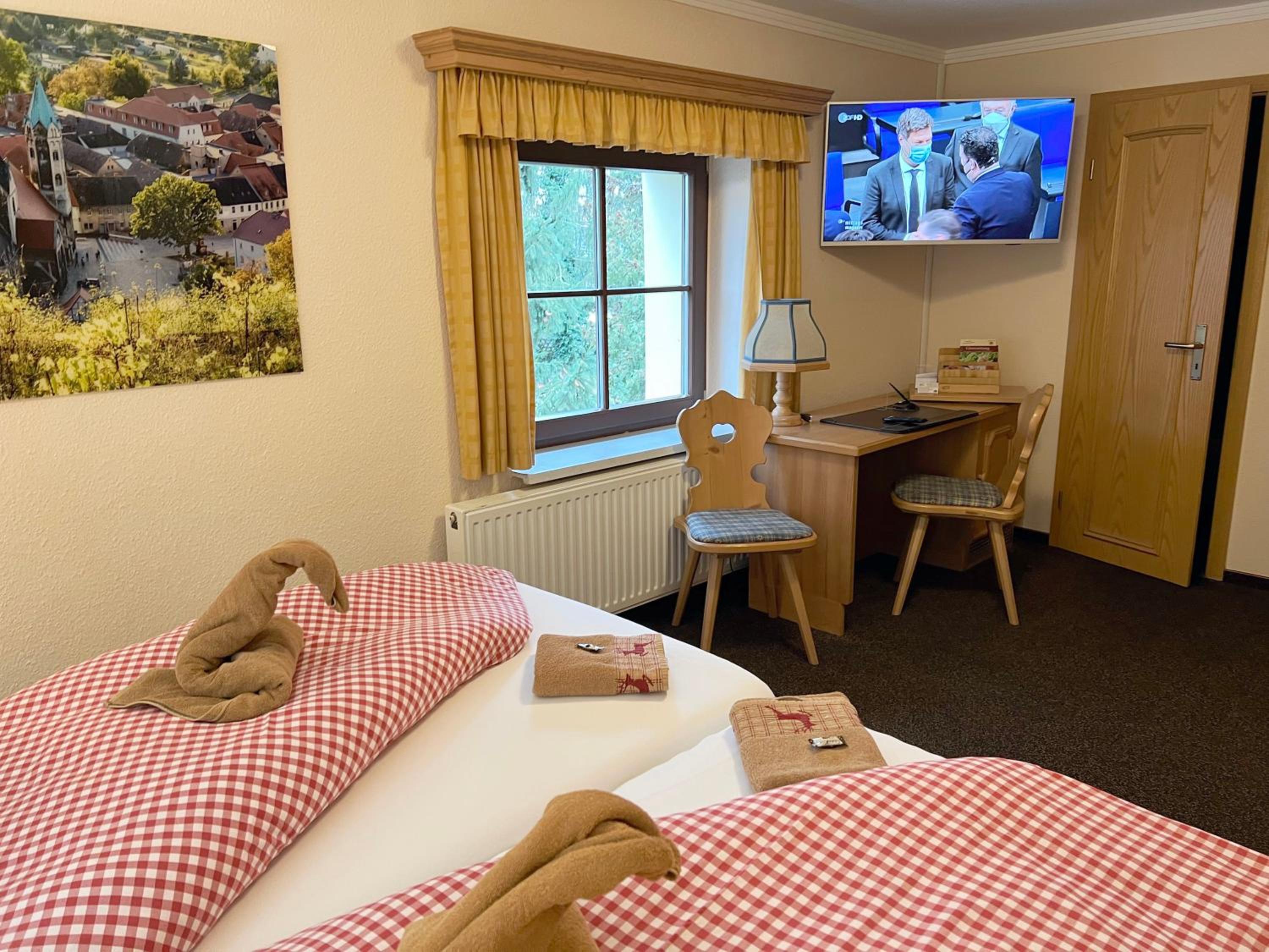 Standard Double Room photo 3
