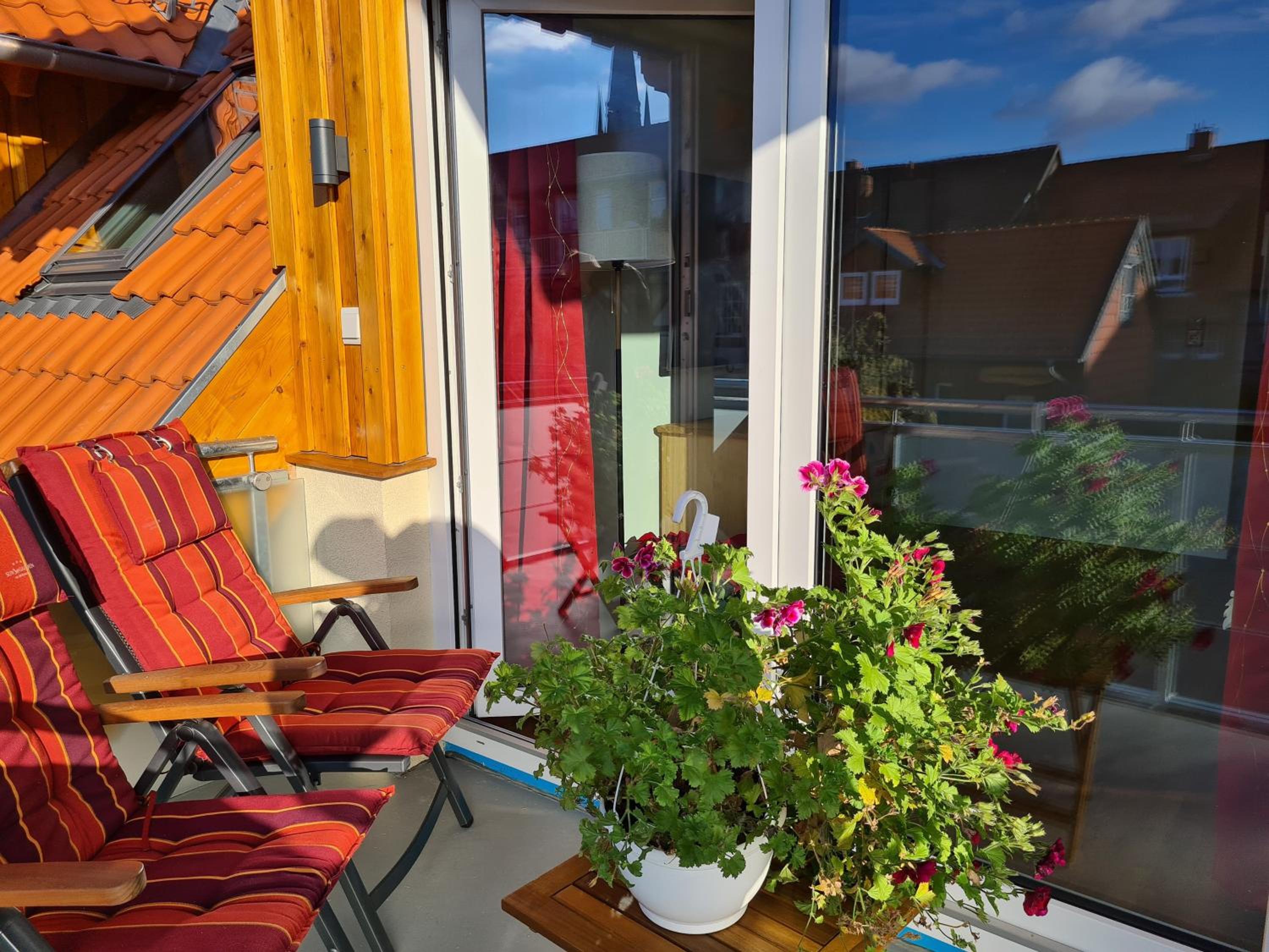 Two-Bedroom Apartment with Balcony photo 2