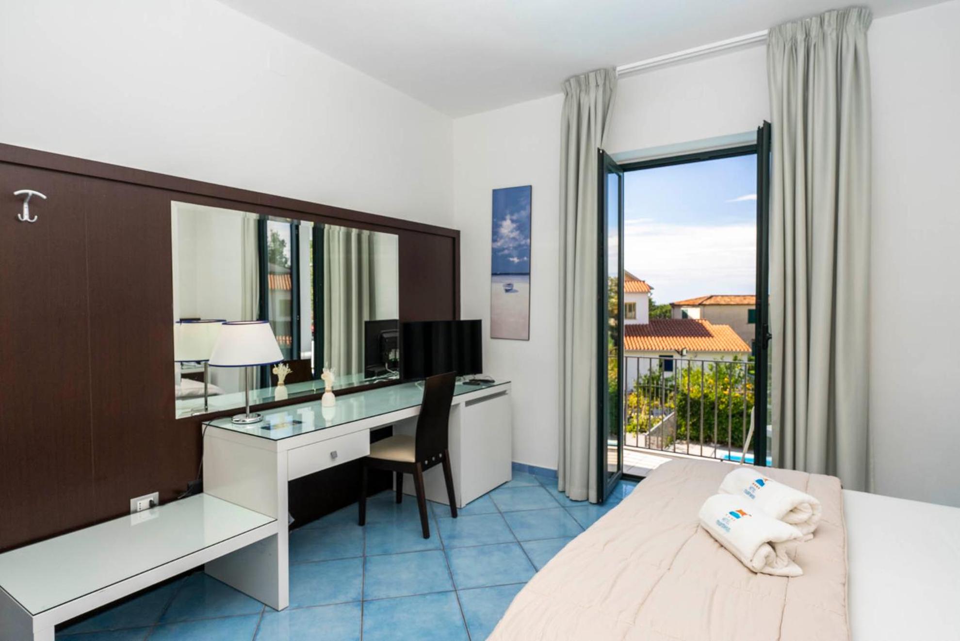 Superior Double Room - Photo 15