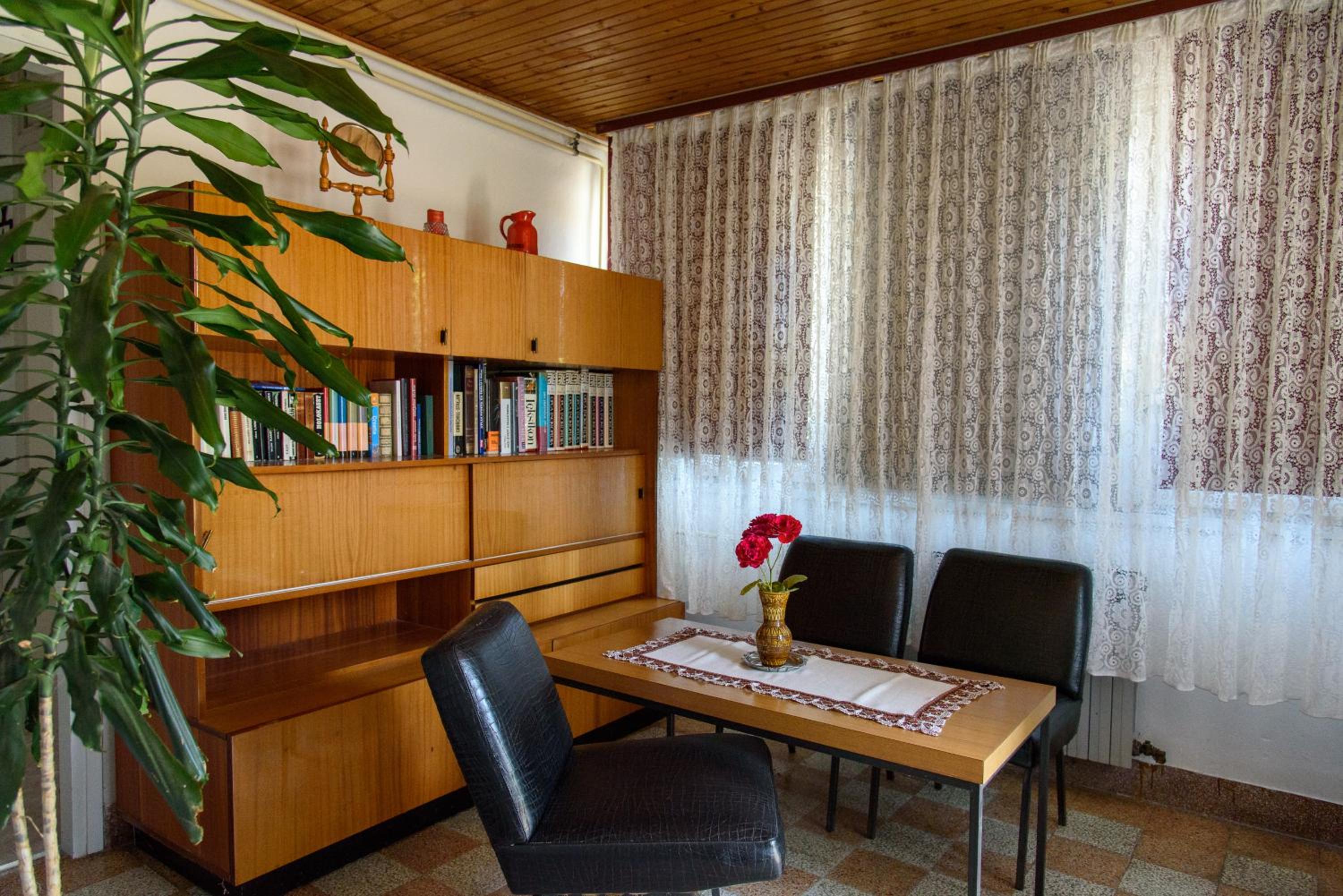 One-Bedroom Apartment - Photo 69