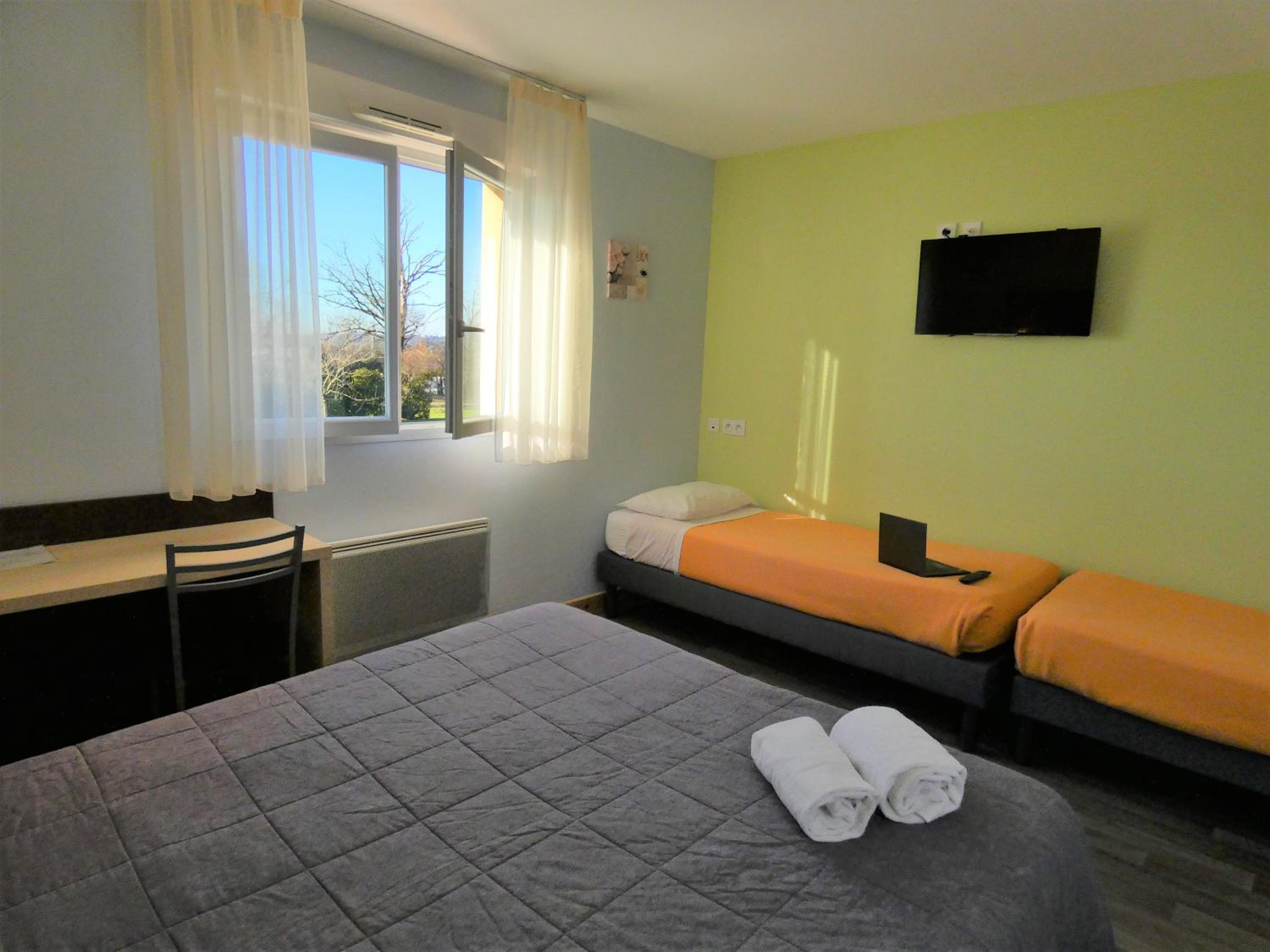 Quadruple Room - Photo 4