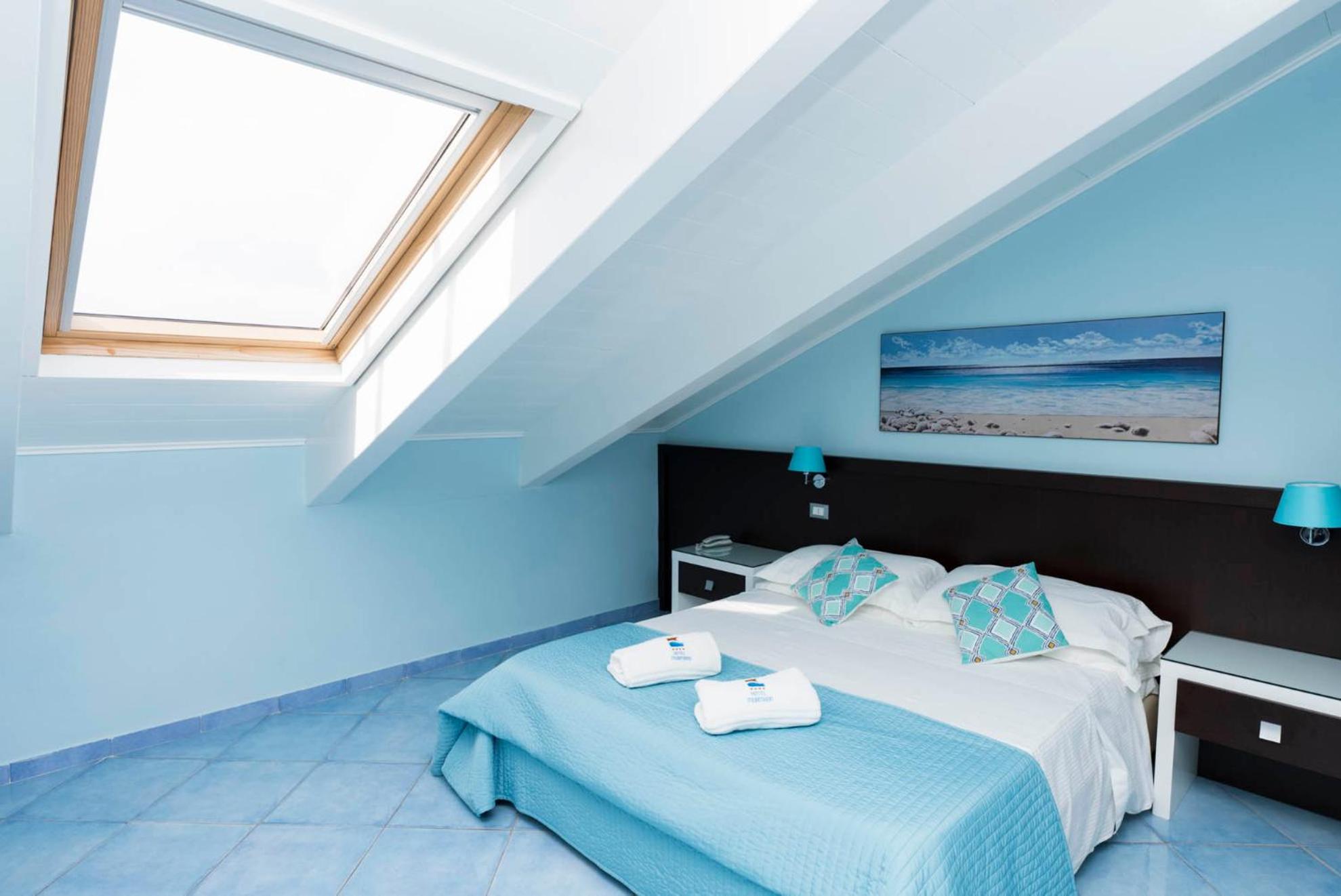 Double Room - Attic - Photo 2