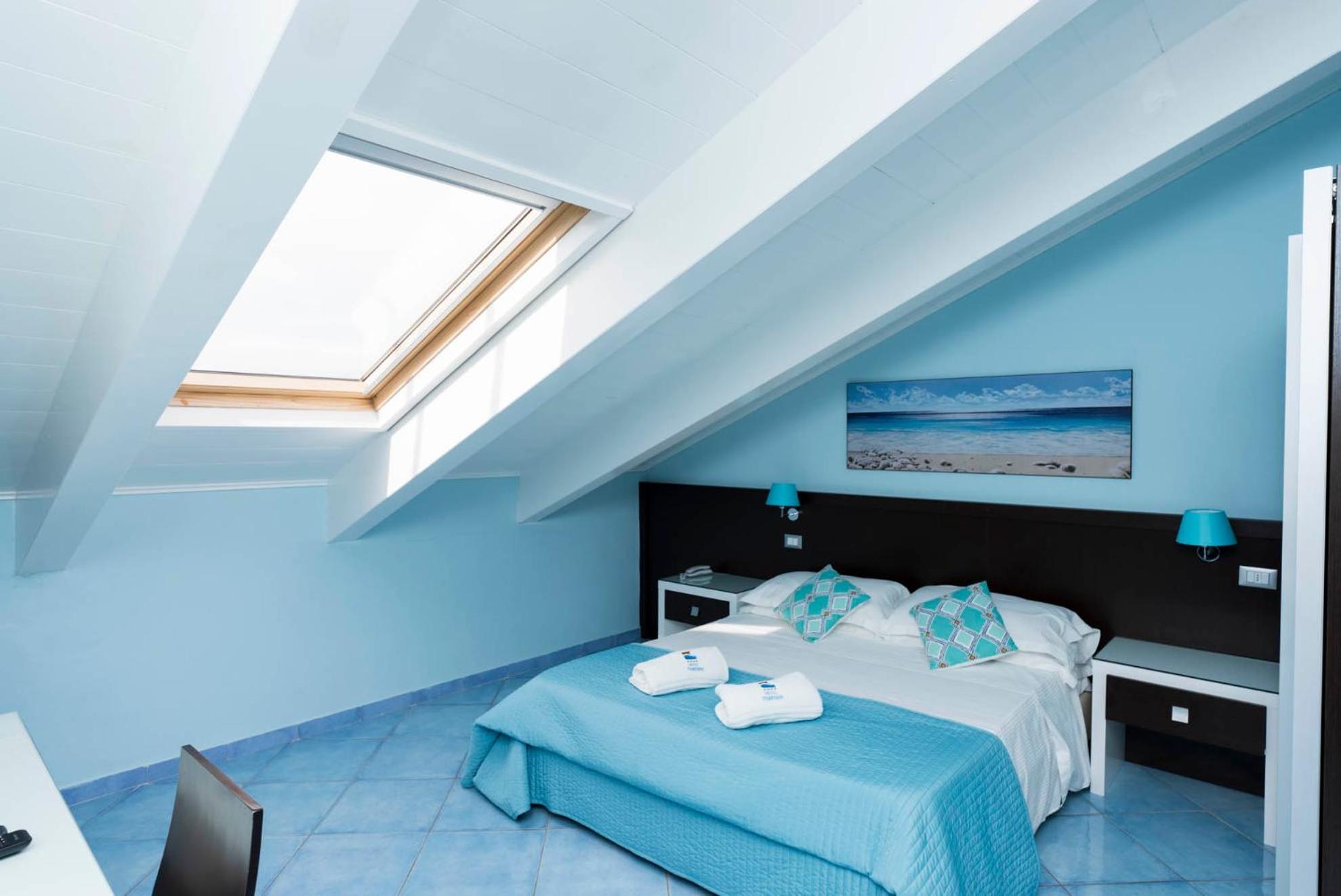 Double Room - Attic - Photo 8