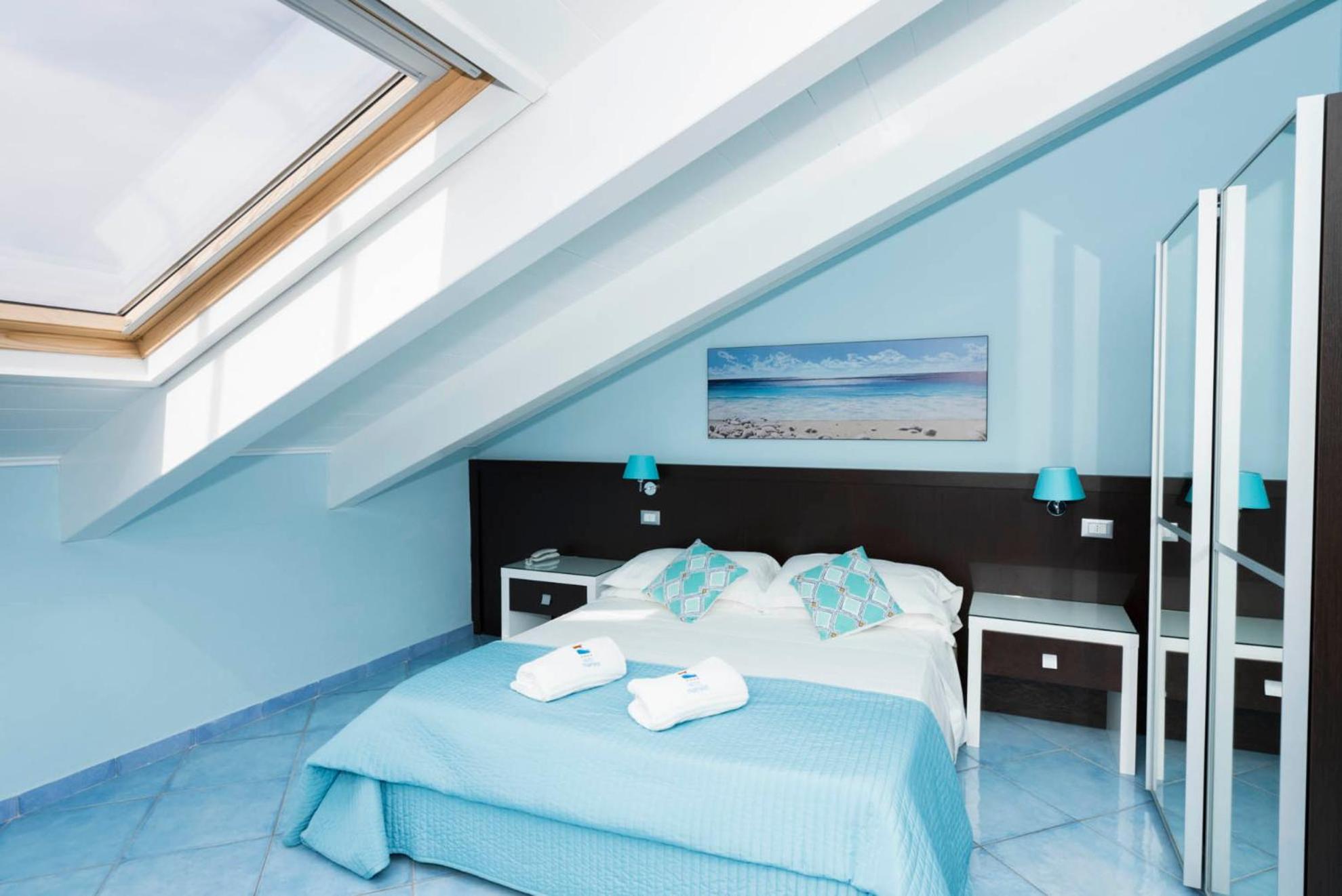 Double Room - Attic - Photo 6