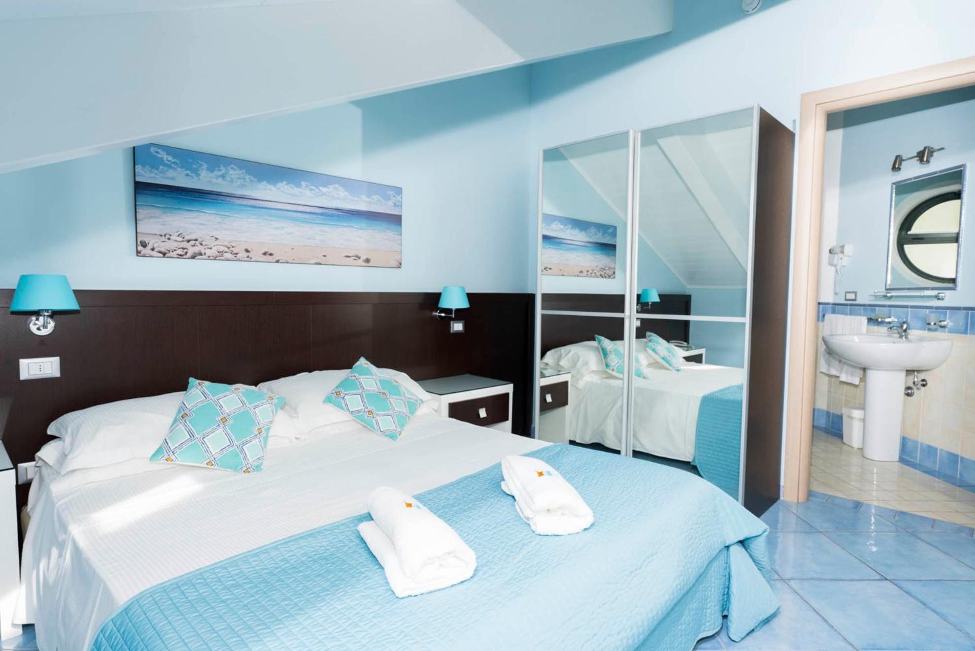 Double Room - Attic - Photo 5