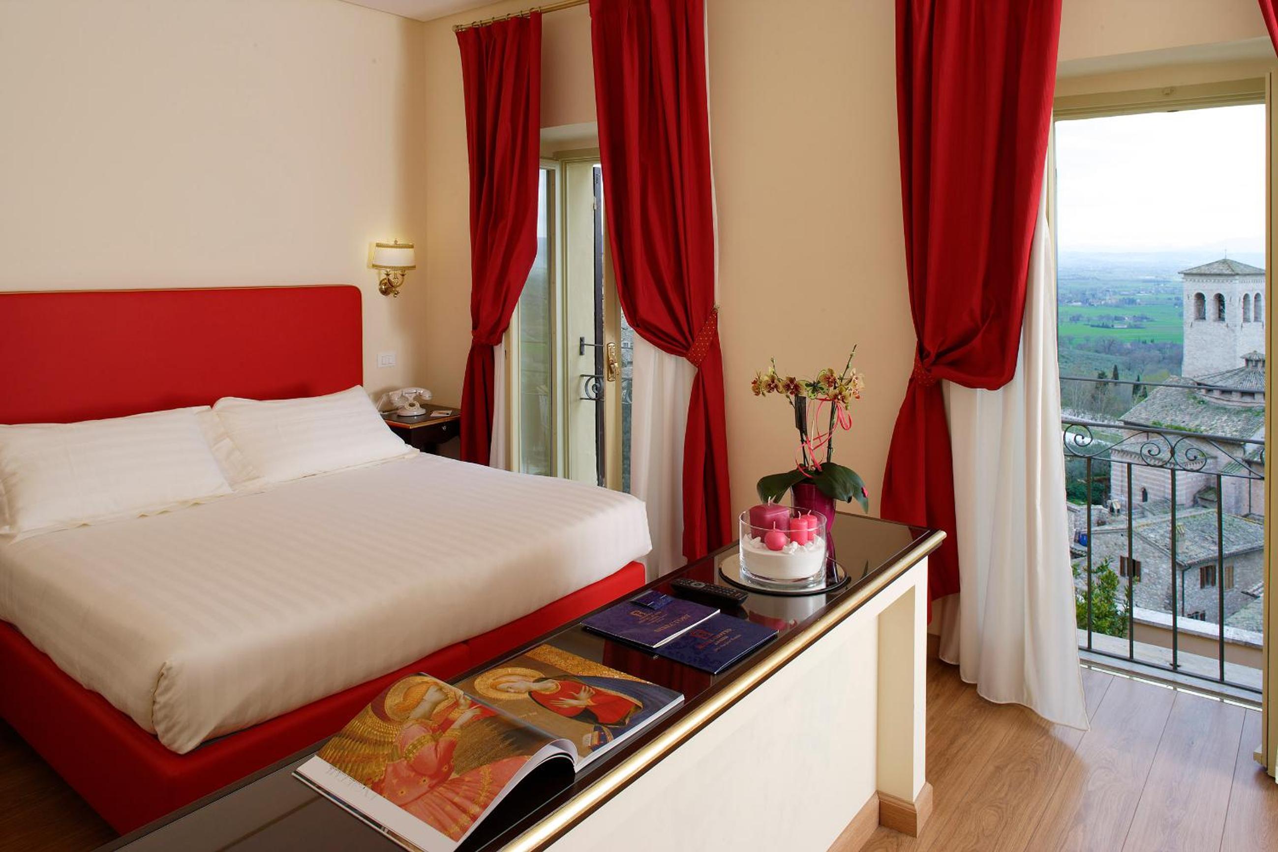 Junior Suite - Photo 1