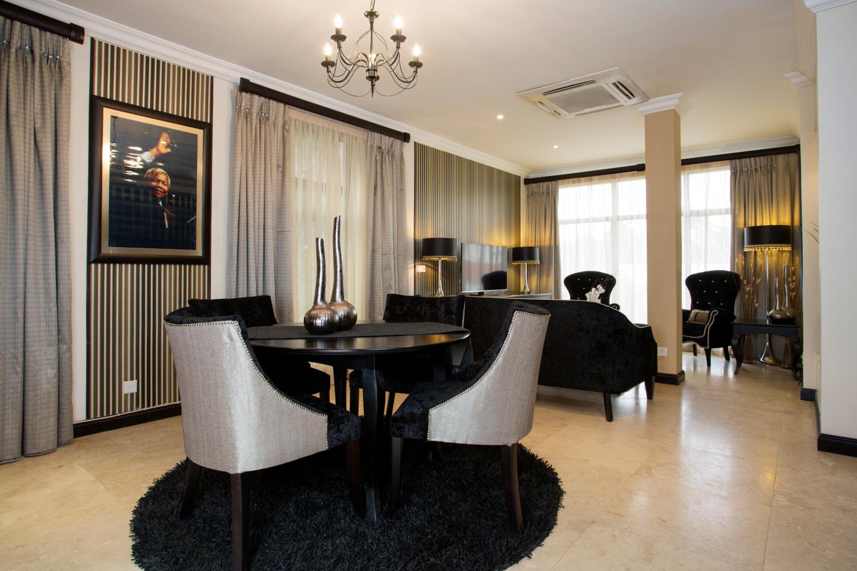 Presidential Suite photo 2