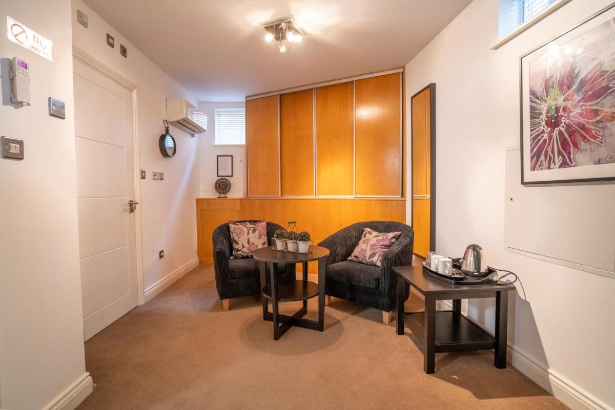 Budget Twin Room photo 2