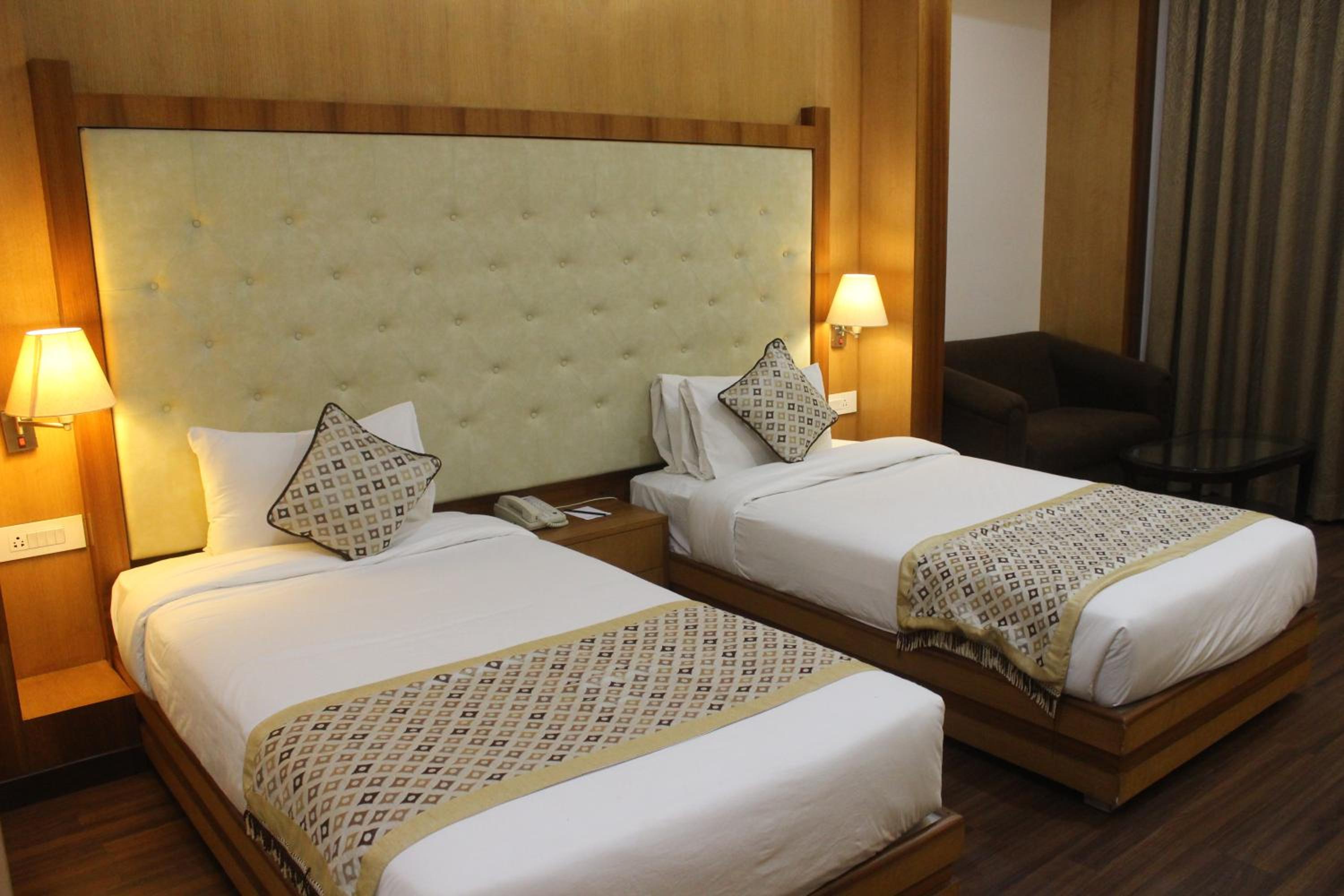 2 Twin Beds Mobility Accessible Room, Non-Smoking - Photo 1