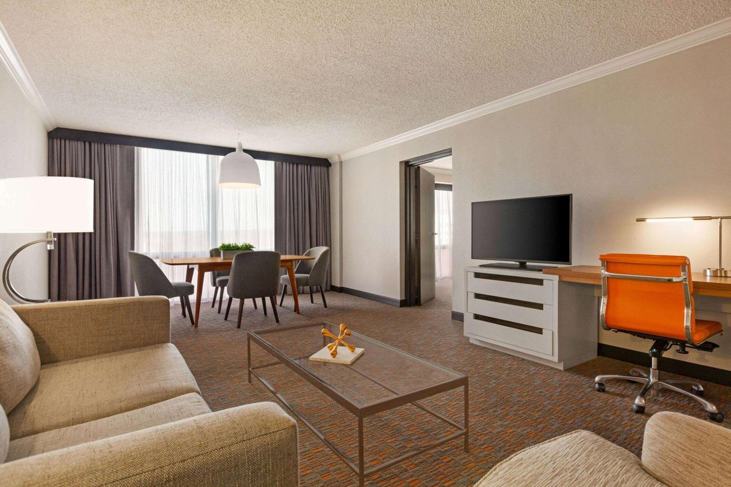 Presidential Suite - Non-Smoking photo 3