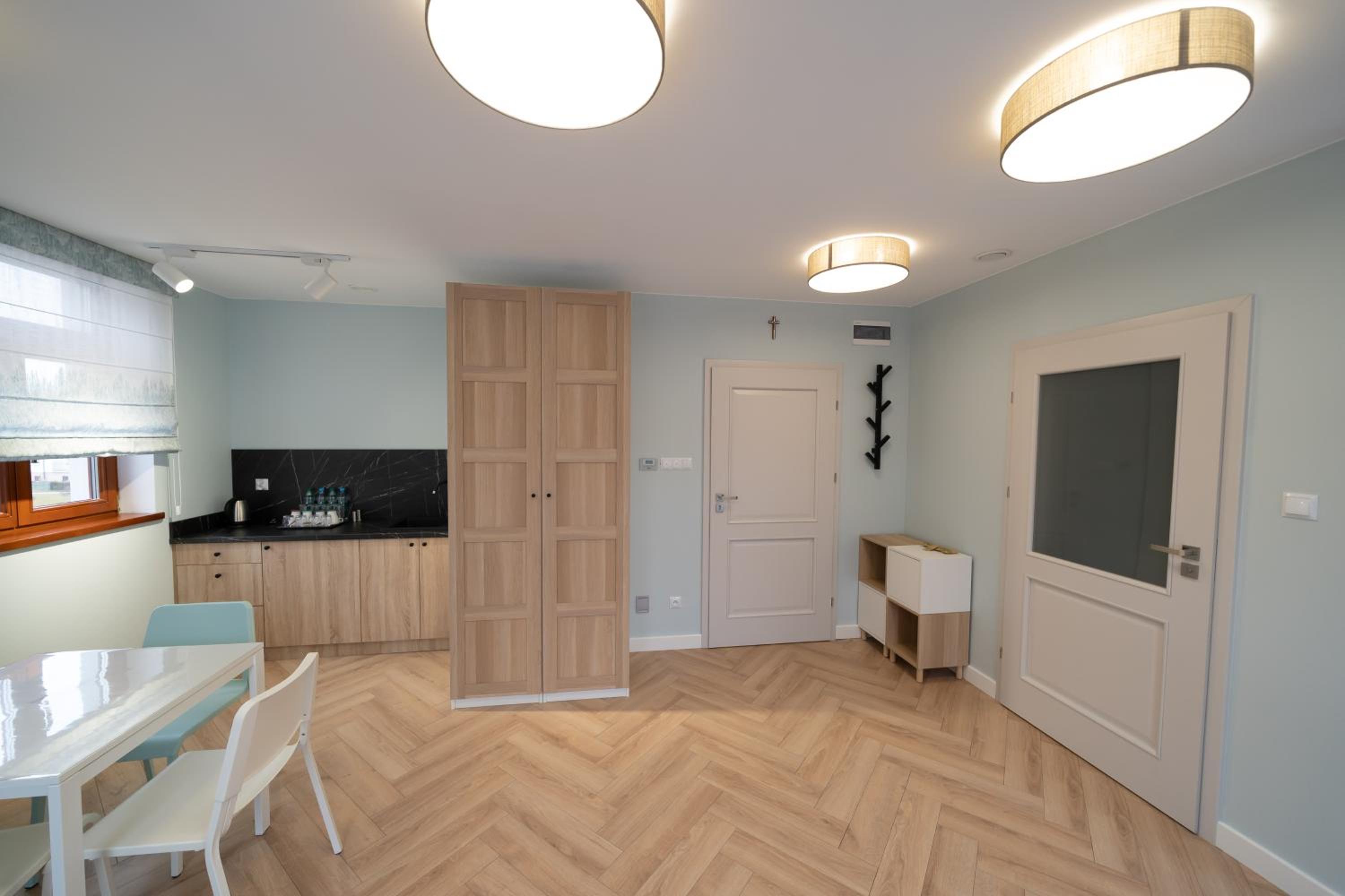 Family Room photo 2