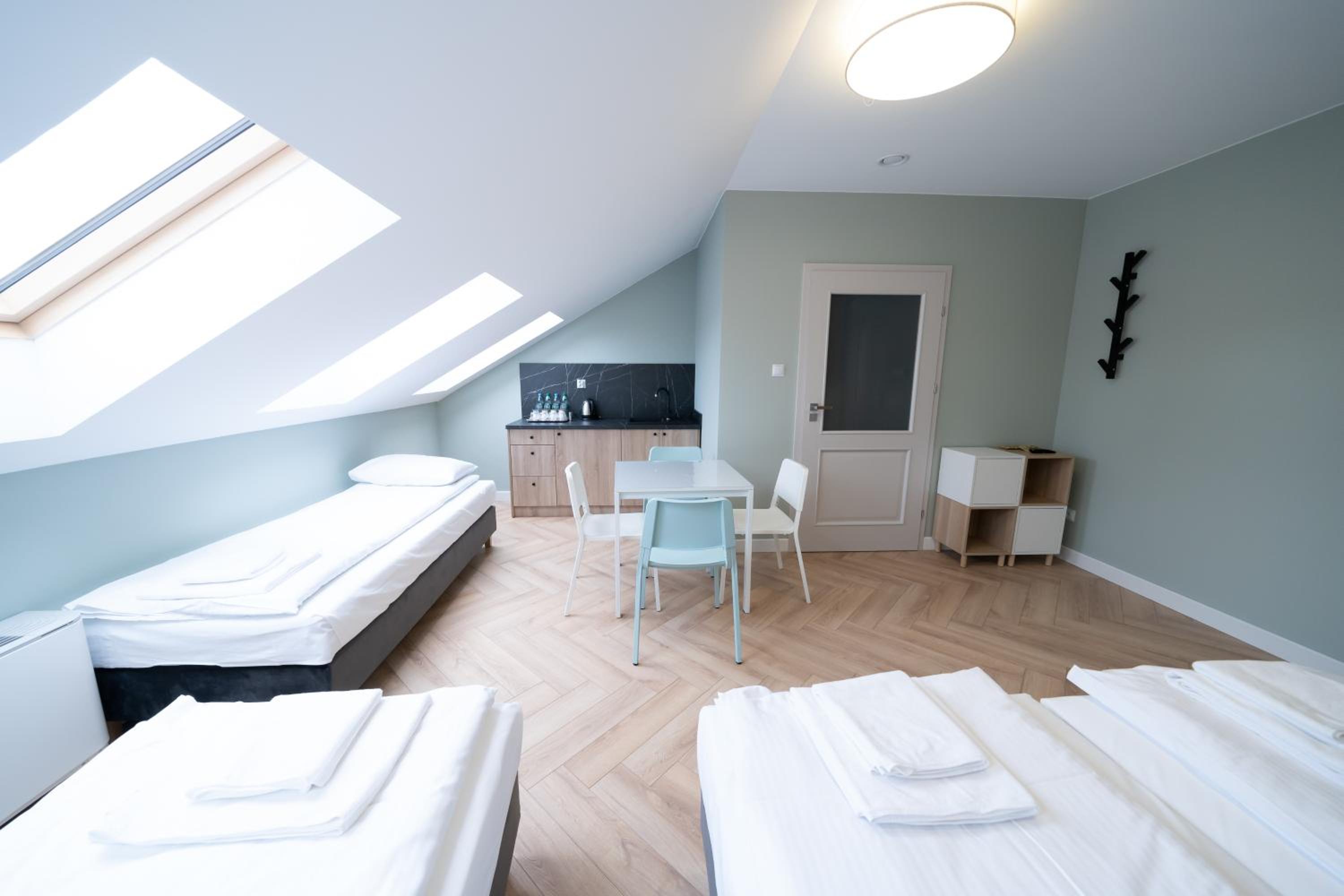 Quadruple Room with Bathroom photo 2