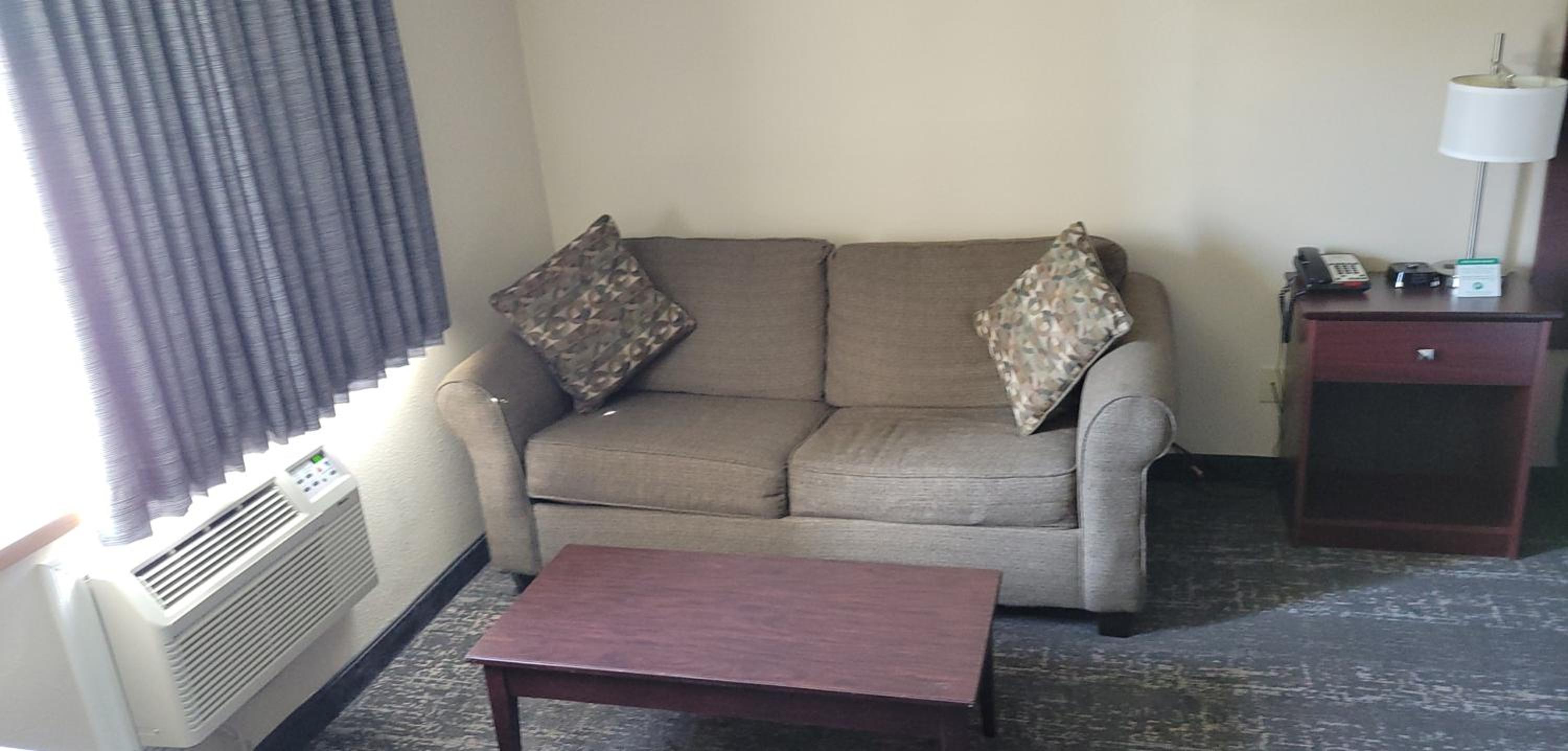 Suite - Photo 2