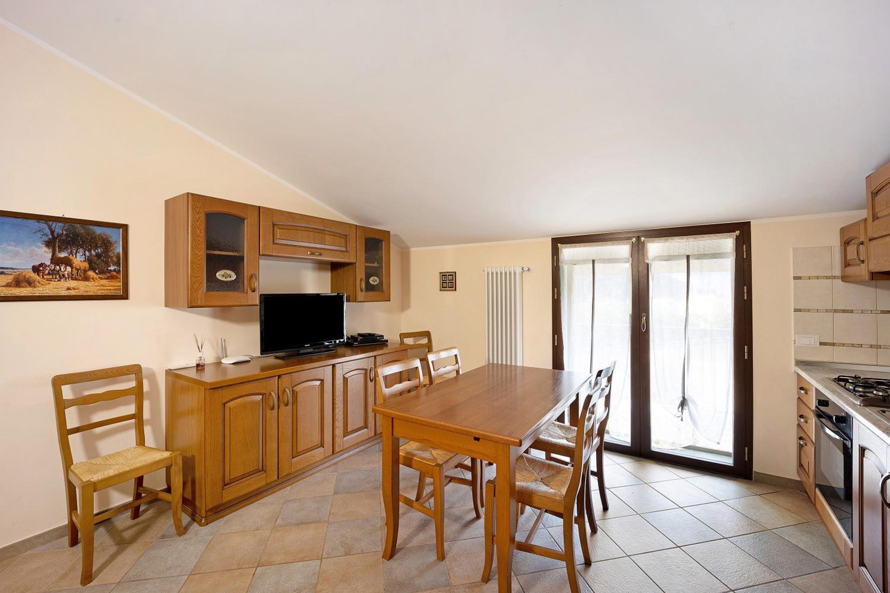 Two-Bedroom Deluxe Apartment with Garden View photo 3