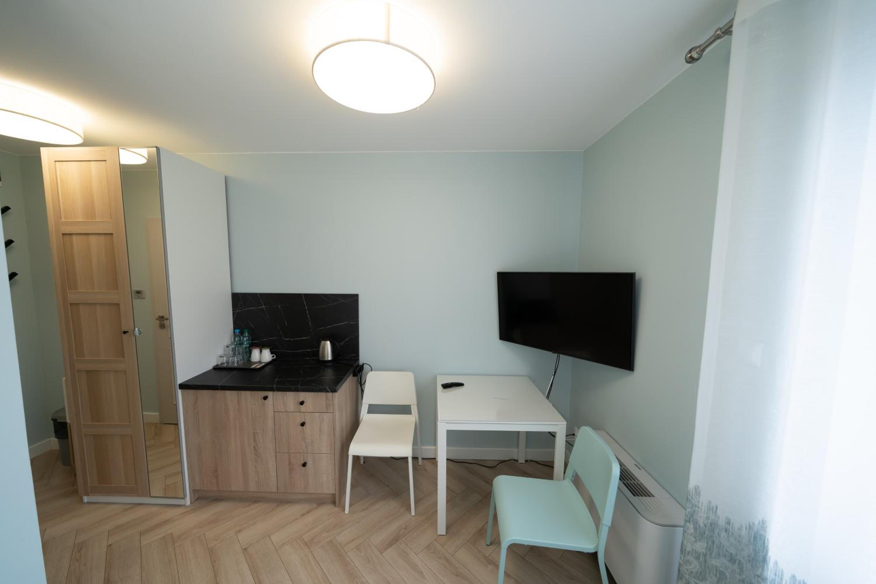 Double Room with Private Bathroom photo 2