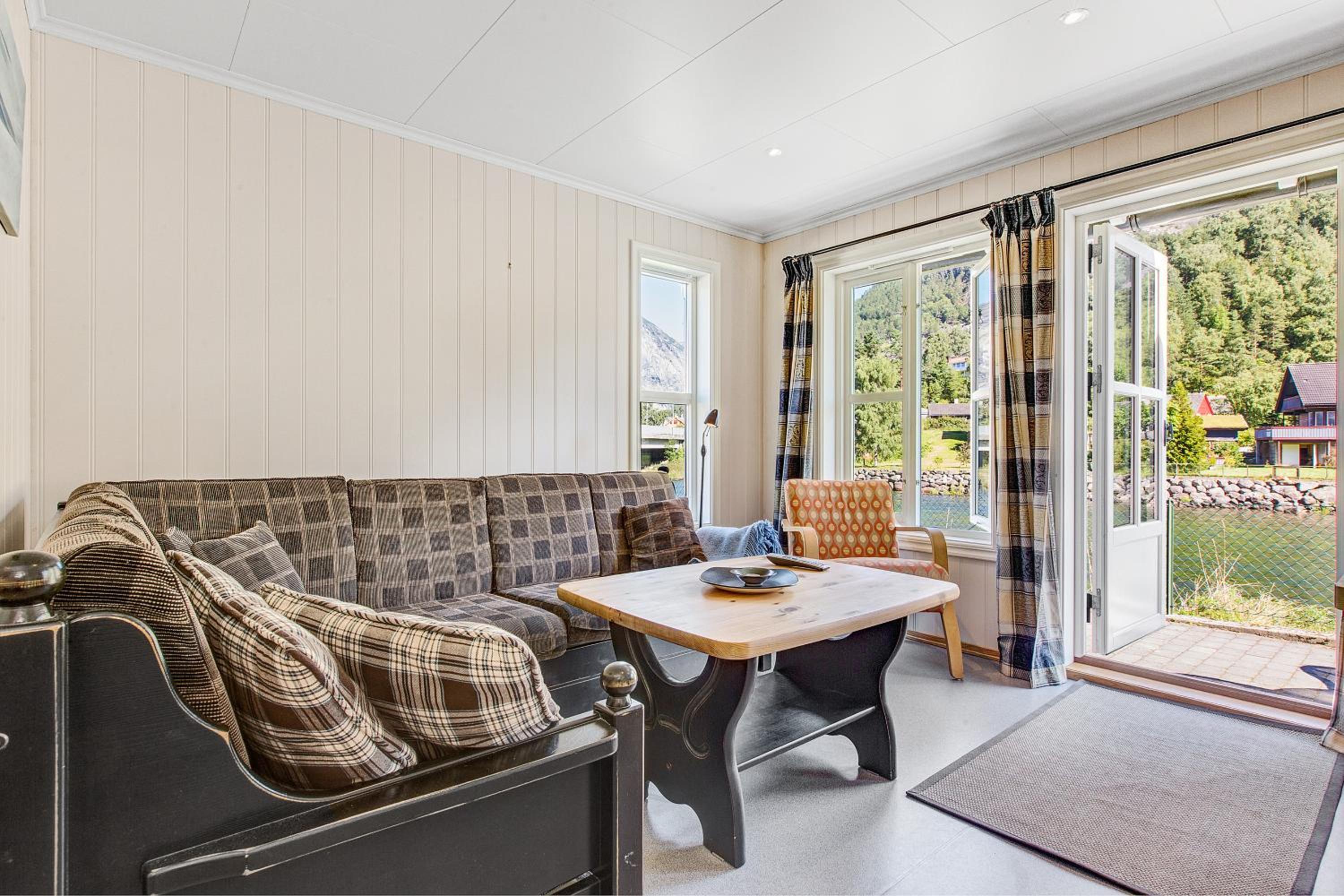 Two-Bedroom Chalet - Photo 3