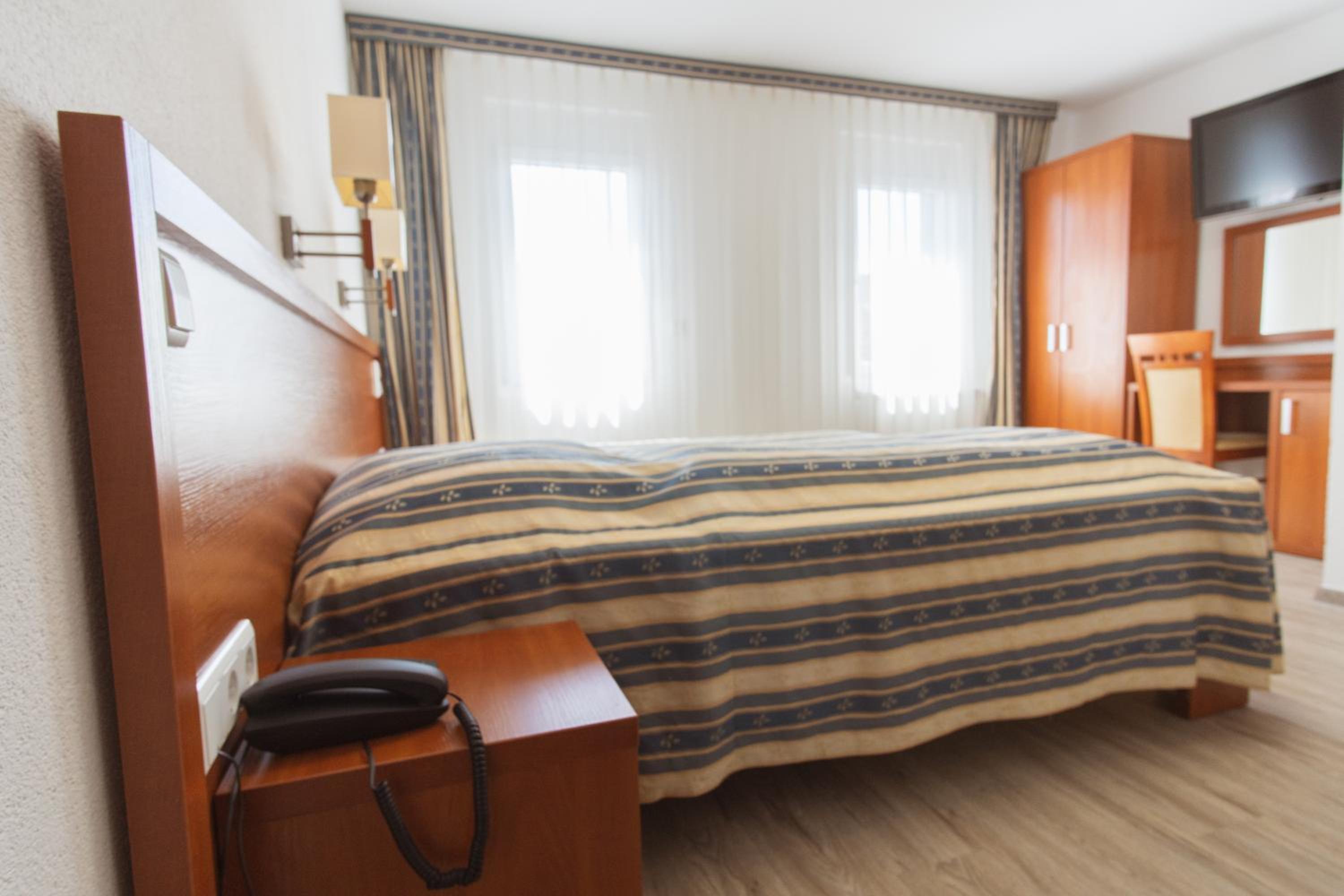 Double Room - Photo 11