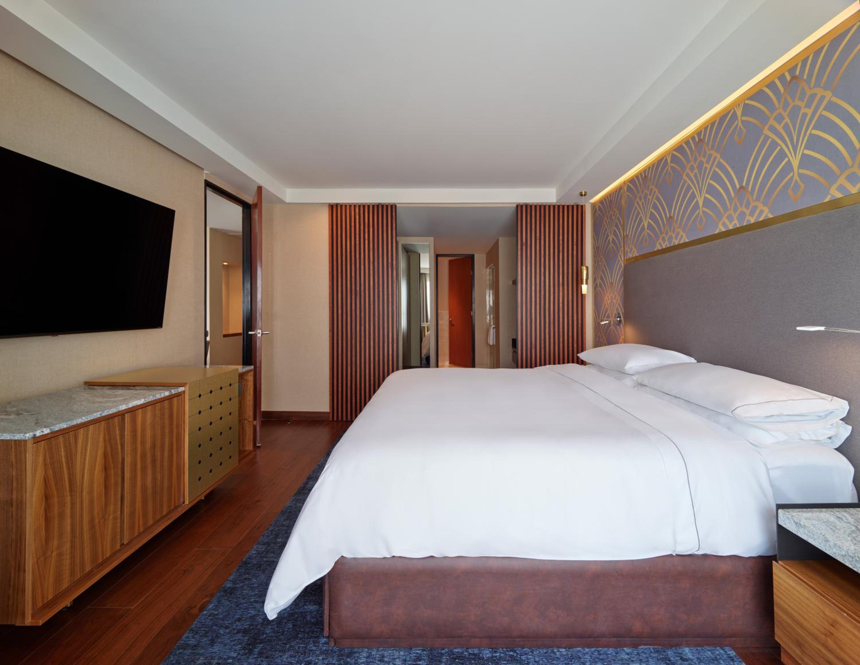 Junior Suite 1 King - Photo 4