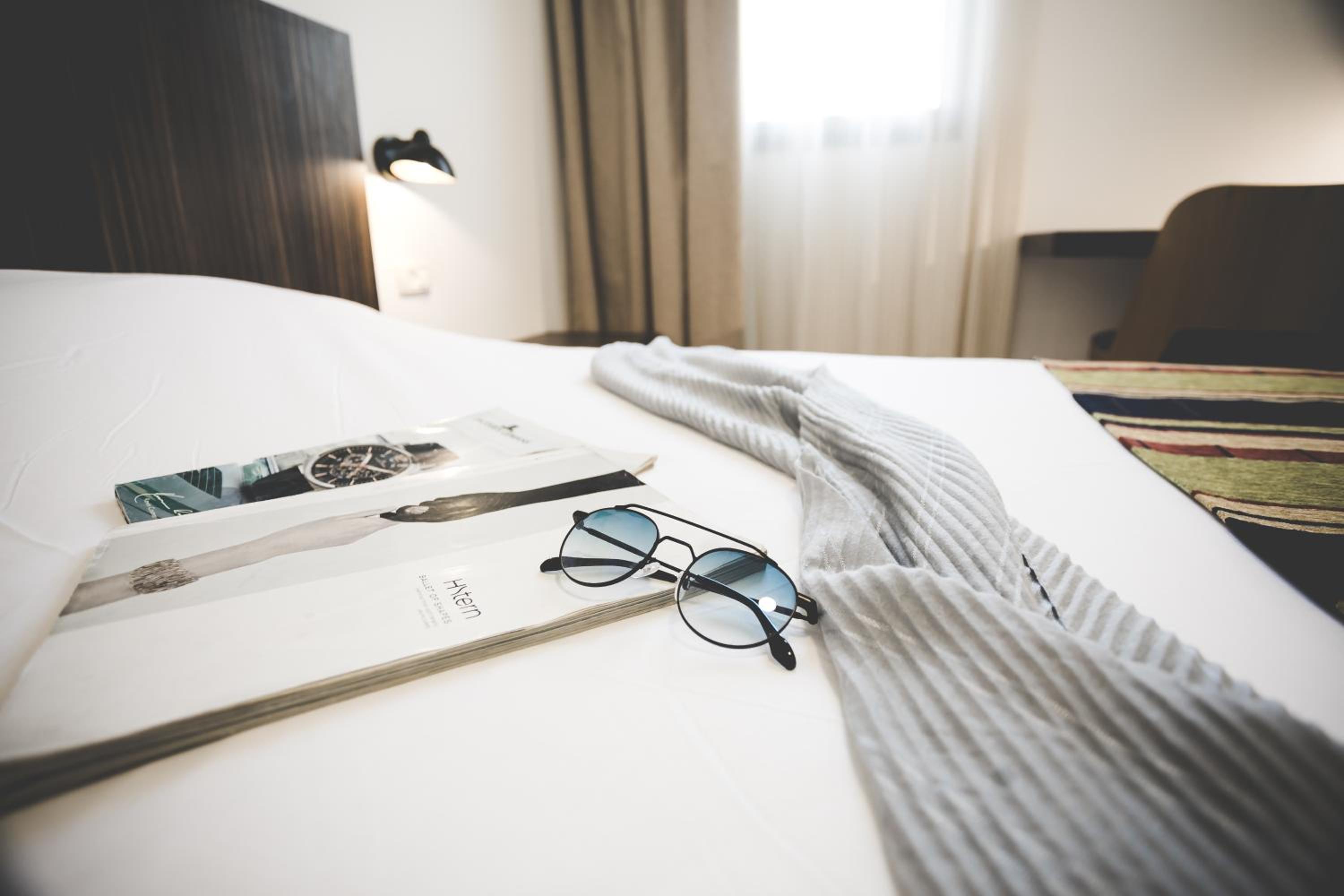 Standard Double or Twin Room - Photo 2