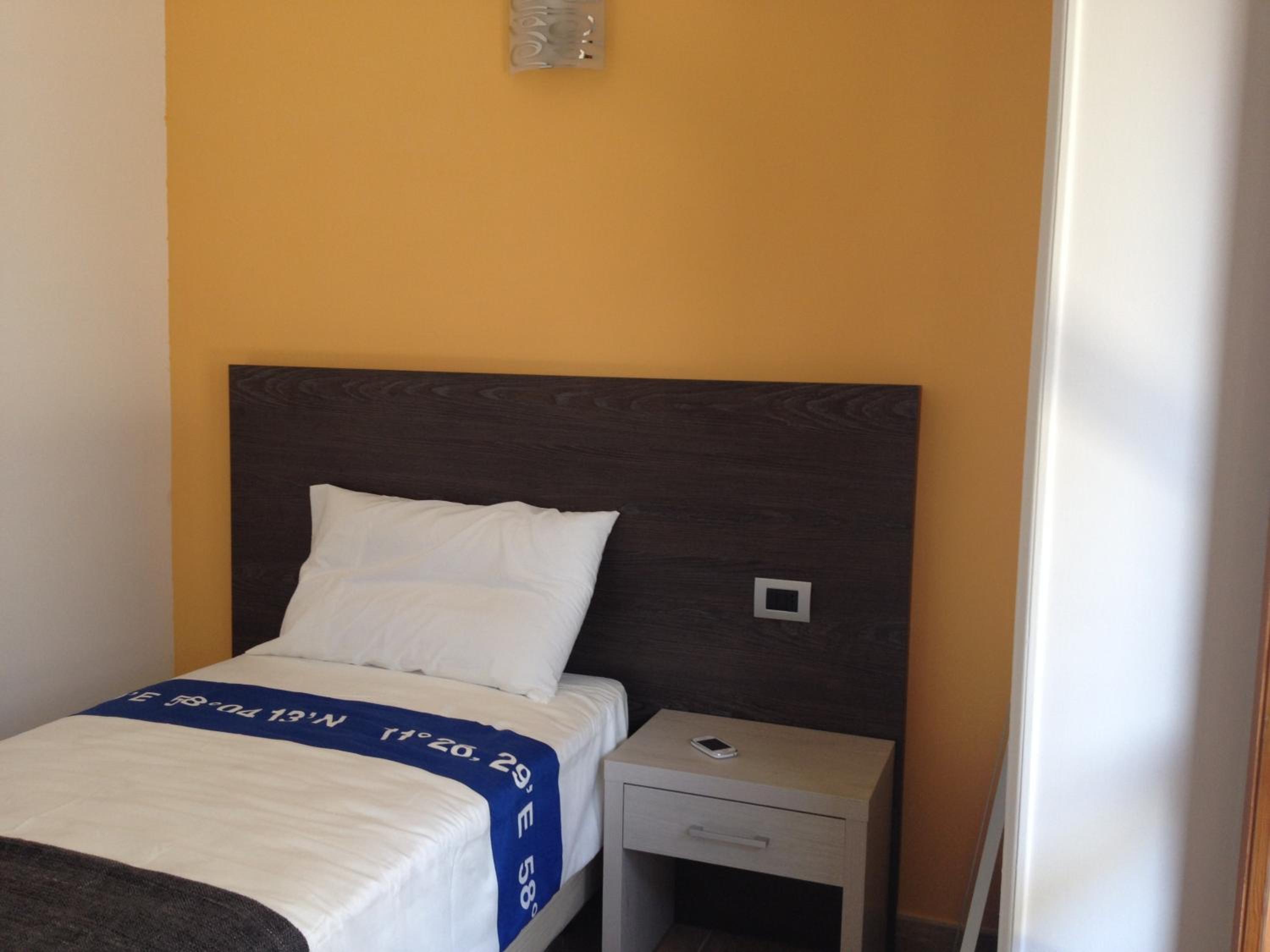 Single Room with Balcony photo 1