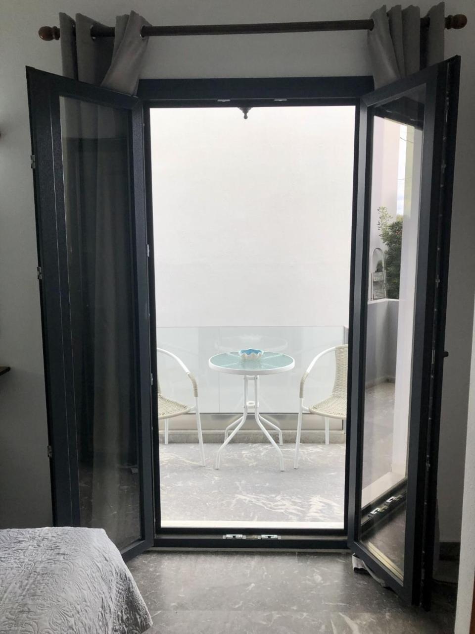 Studio with Garden View