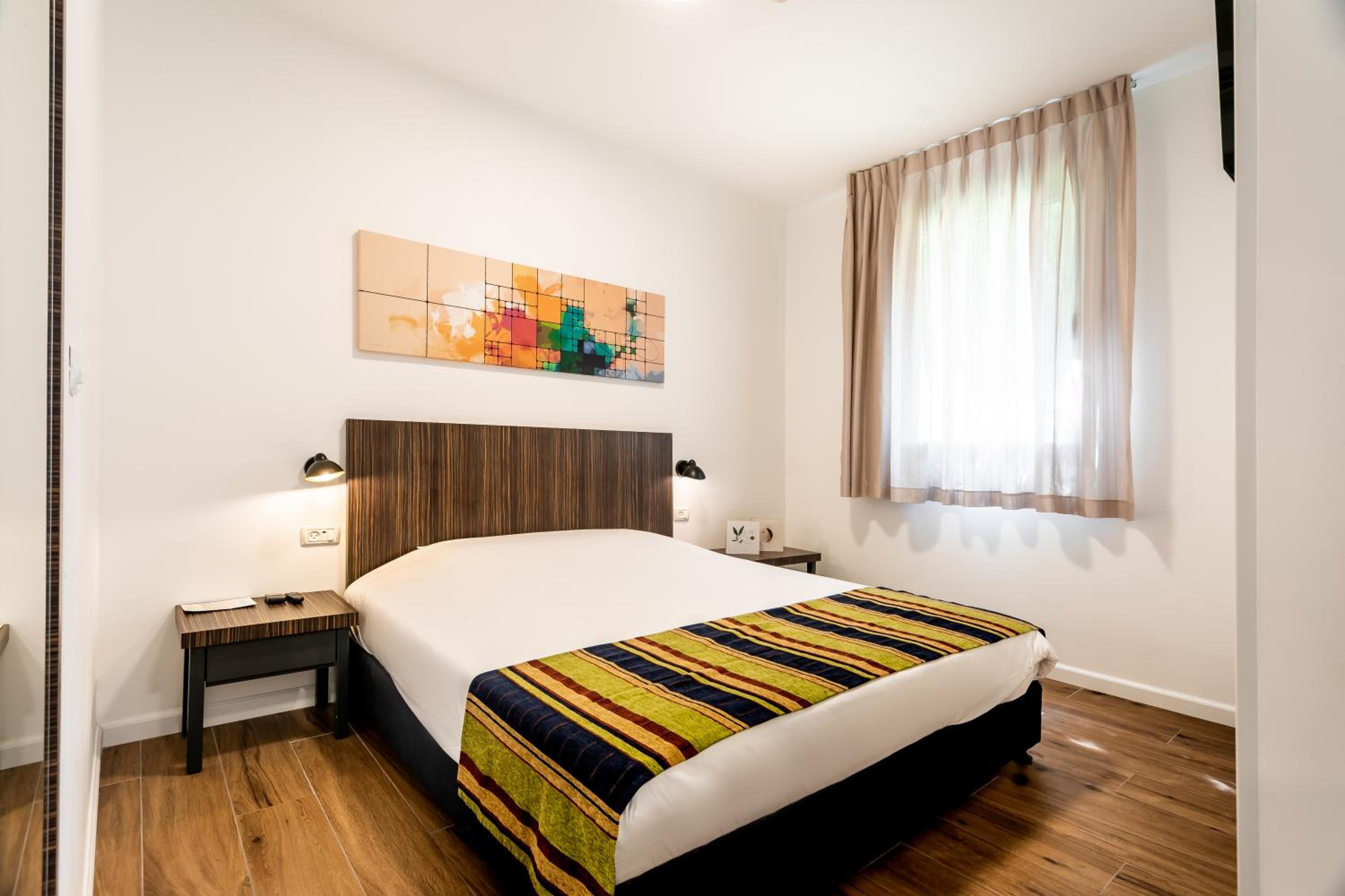Superior Double Room - Photo 9