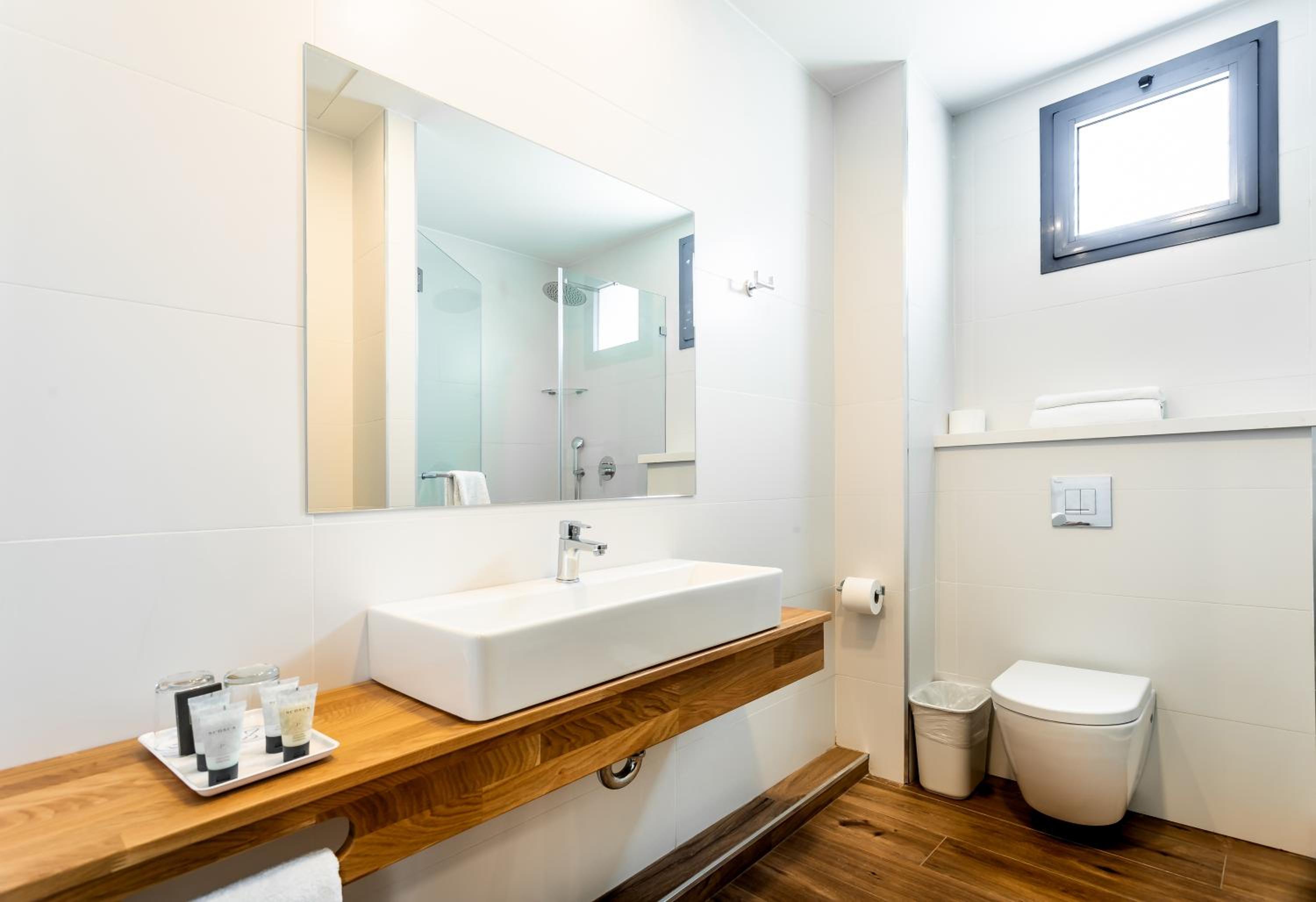 Superior Double Room - Photo 3
