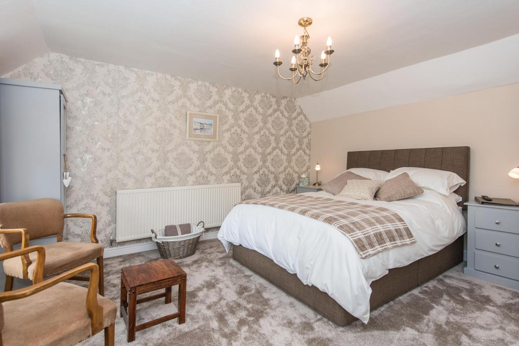Superior King Room photo 2