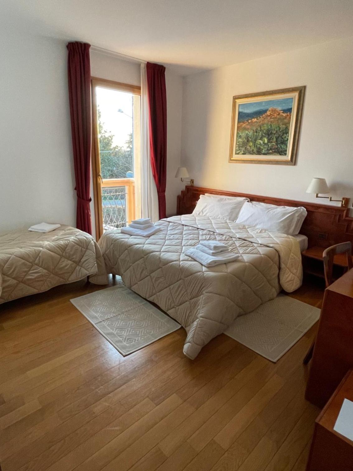 Triple Room with Balcony