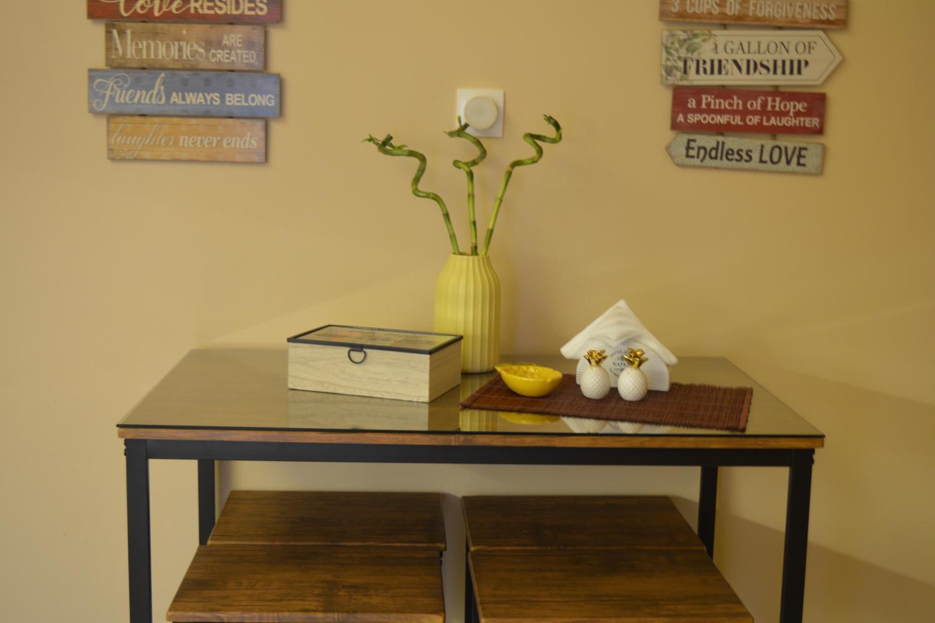 One-Bedroom Apartment - Photo 11
